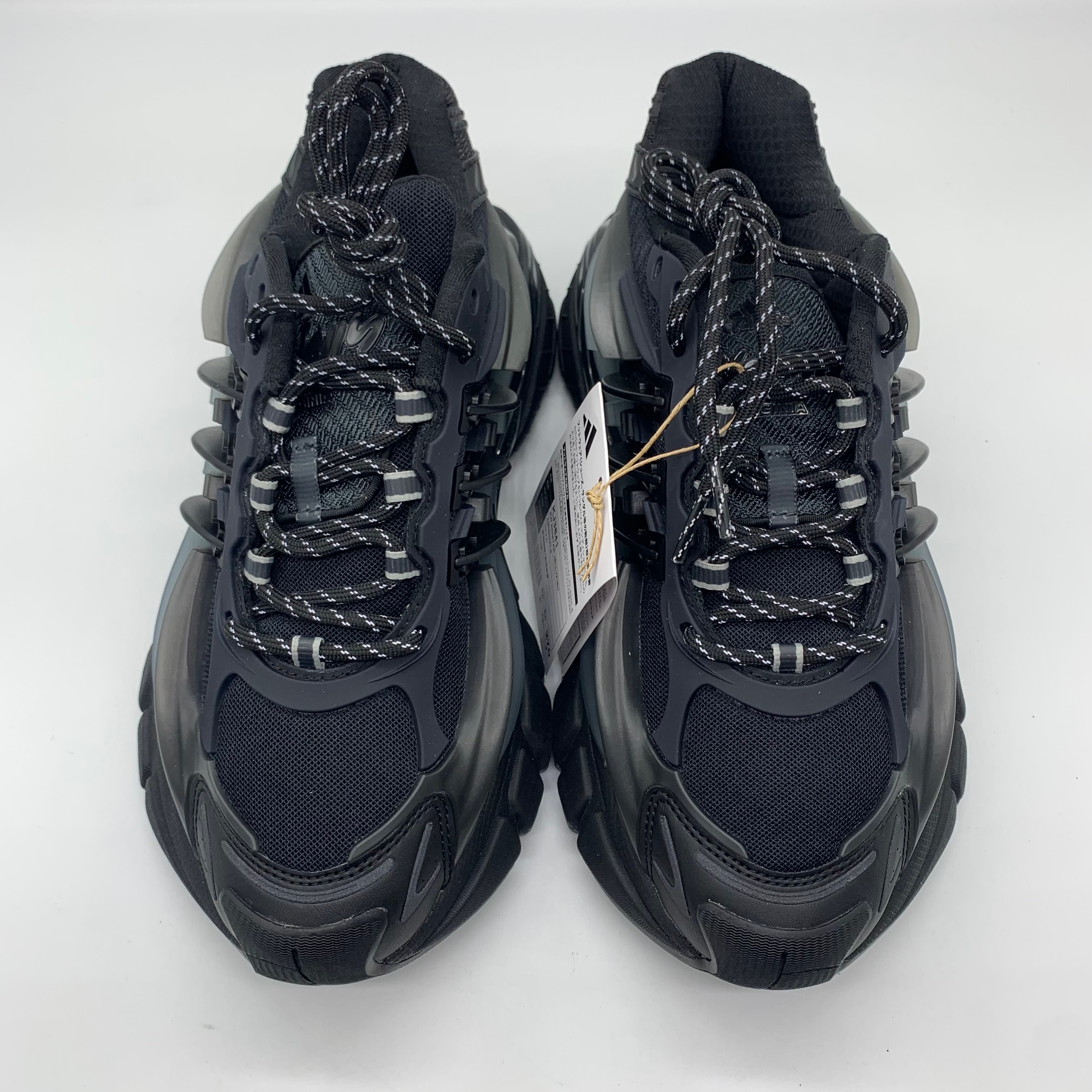 Pharrell Williams × adidas Jellyfish "Carbon/Core Black"