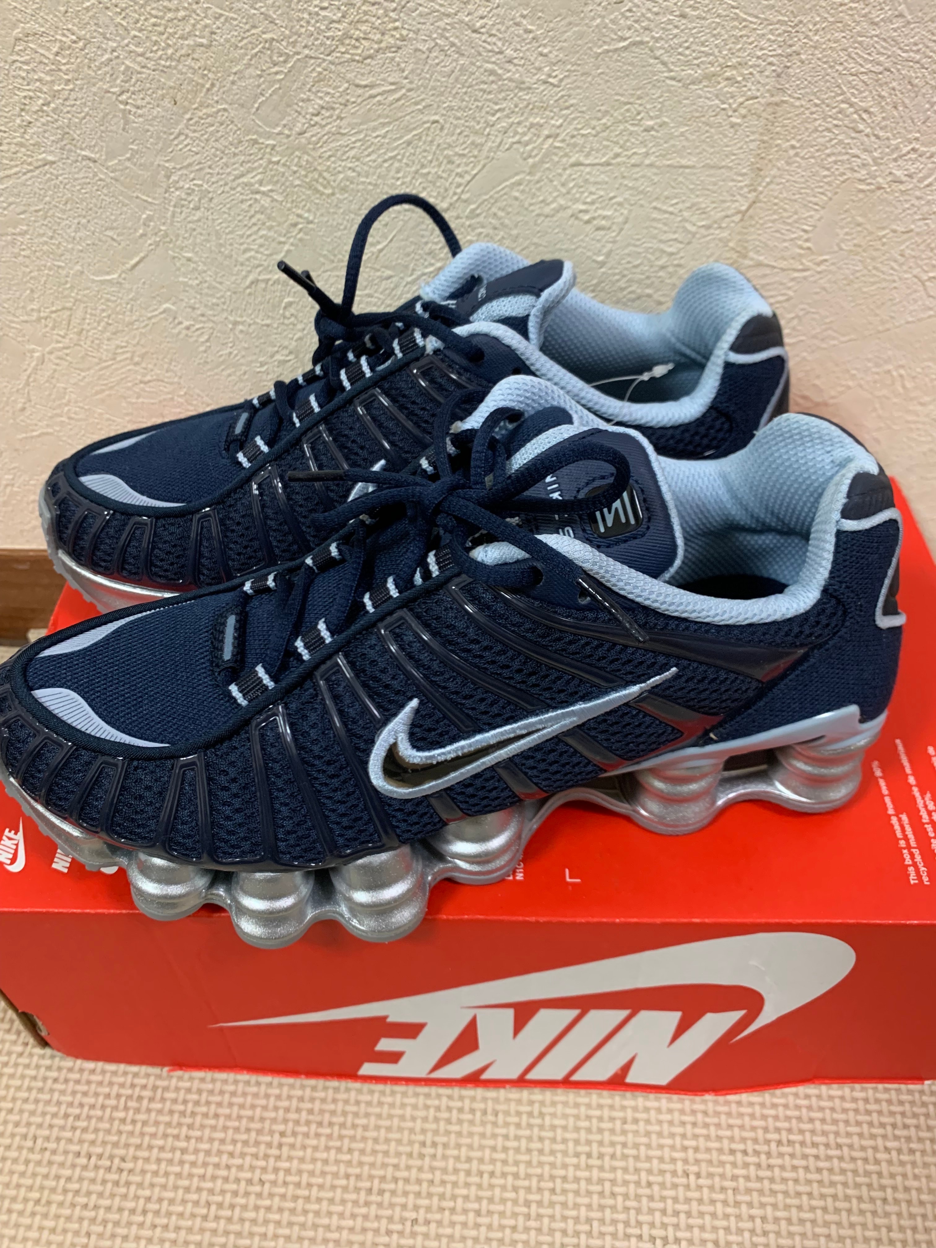 ナイキ ウィメンズ ショックス TL "オブシディアン"