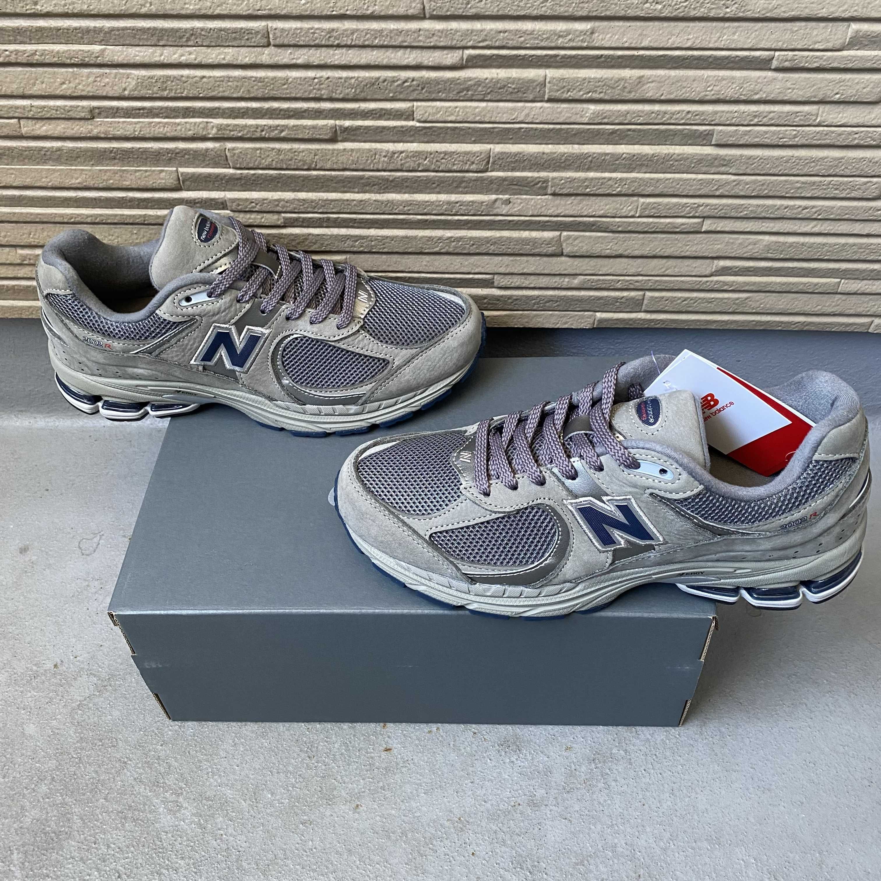 New Balance 2002R "Gray"