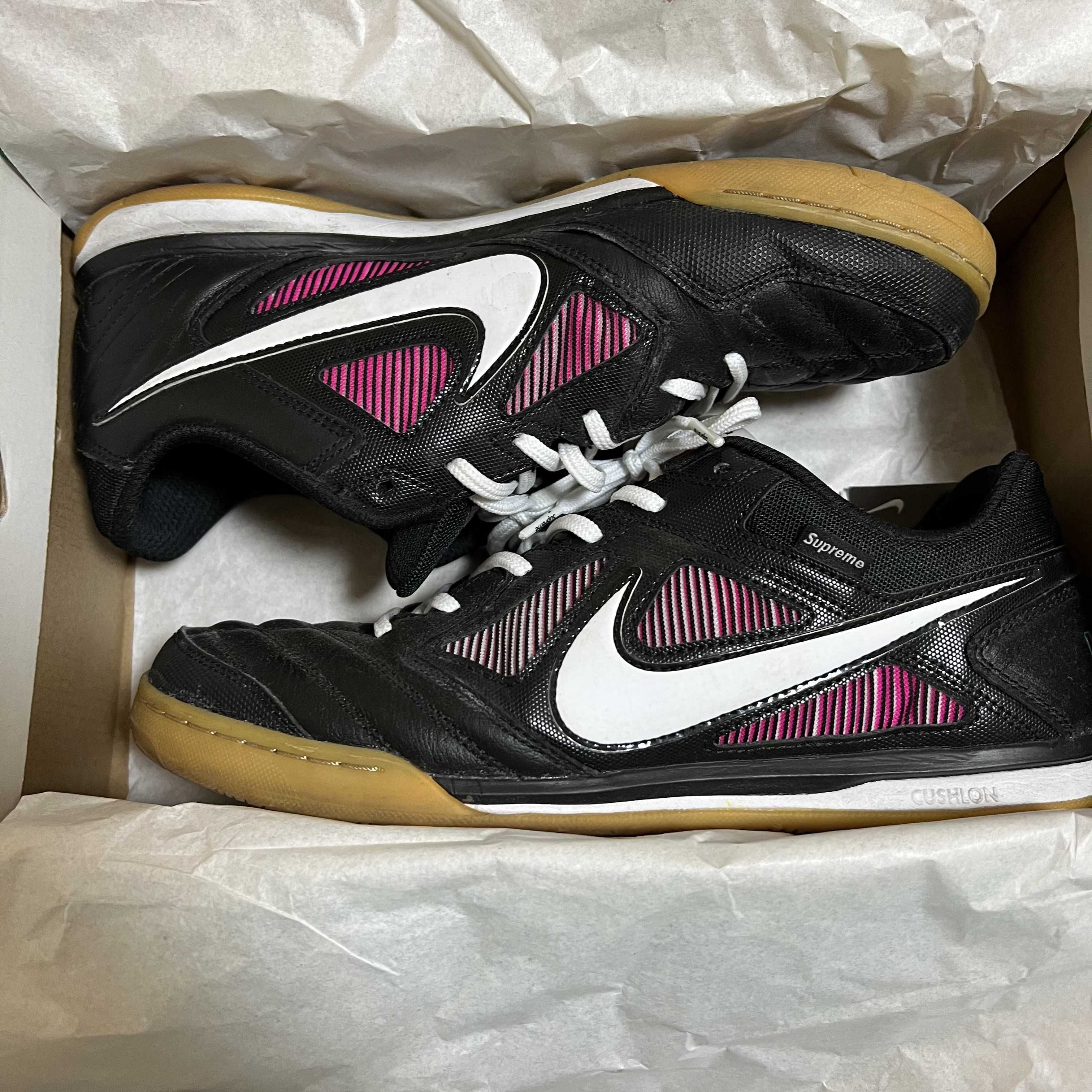 Supreme × Nike SB Luner Gato "Black"