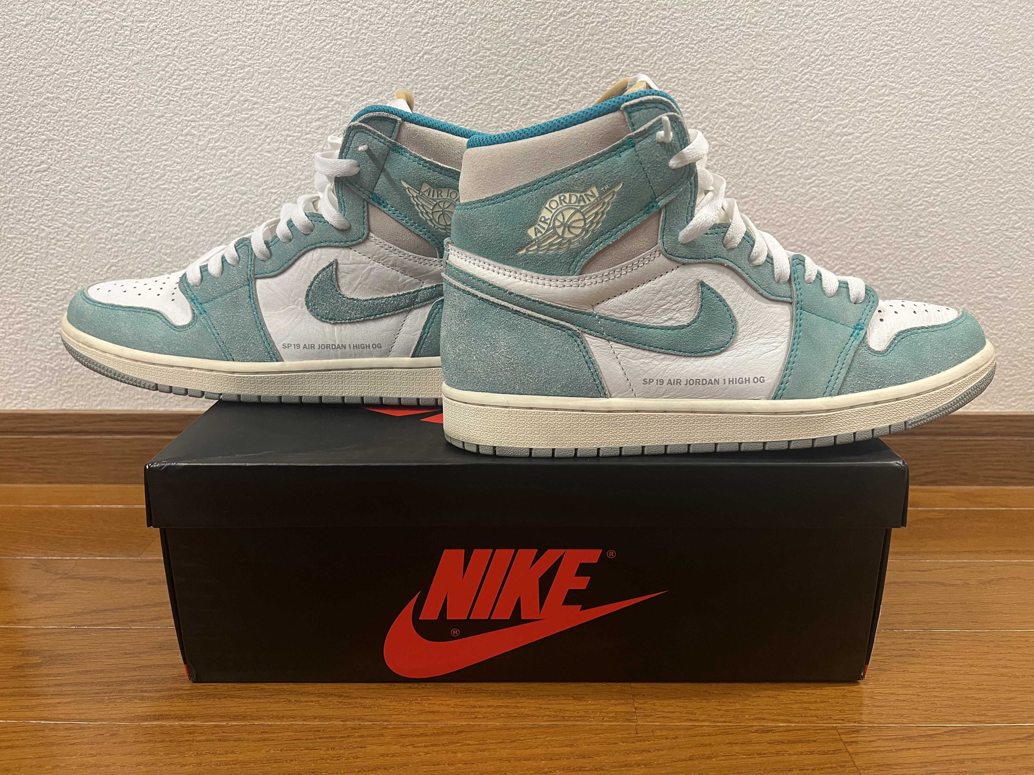 Nike Air Jordan 1 Retro High OG "Turbo Green"