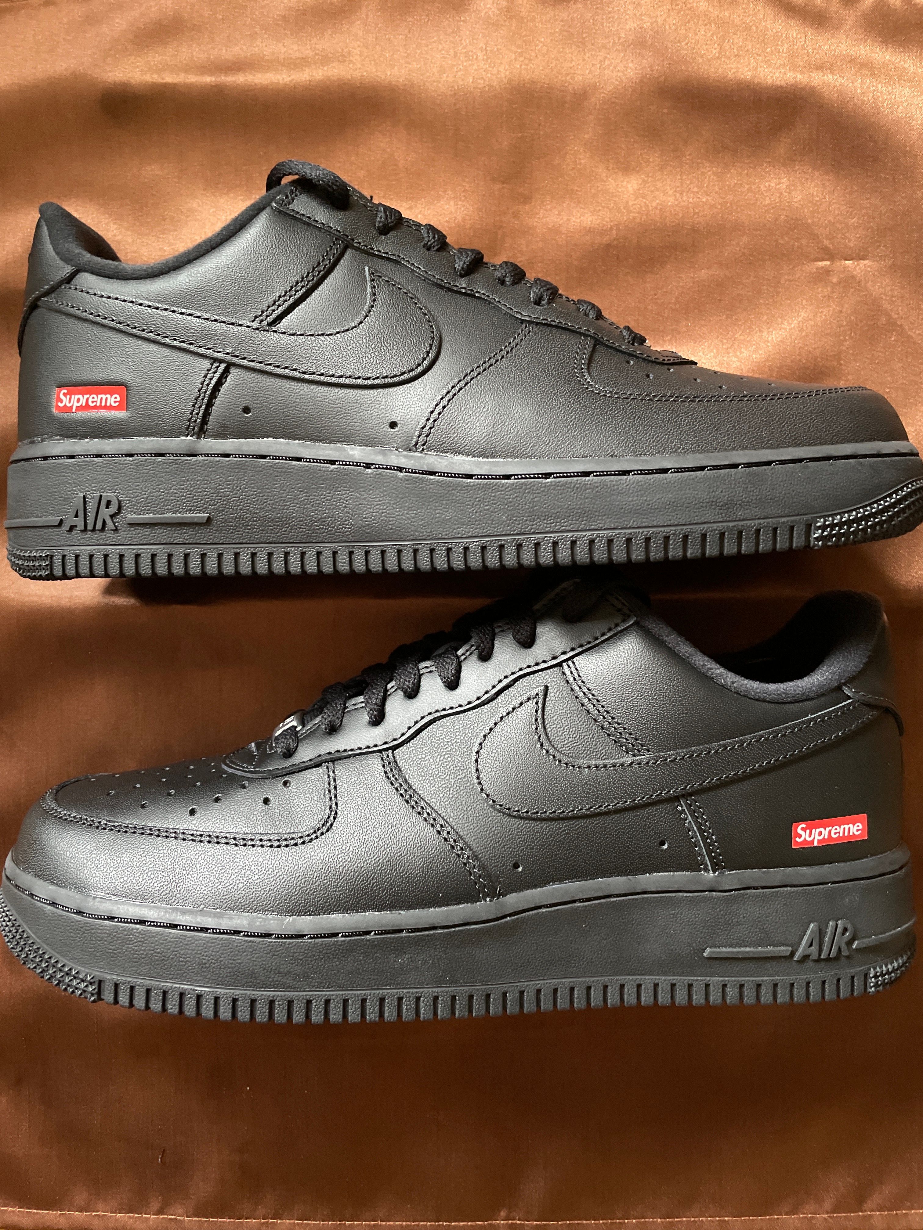 Supreme × Nike Air Force 1 Low "Black"