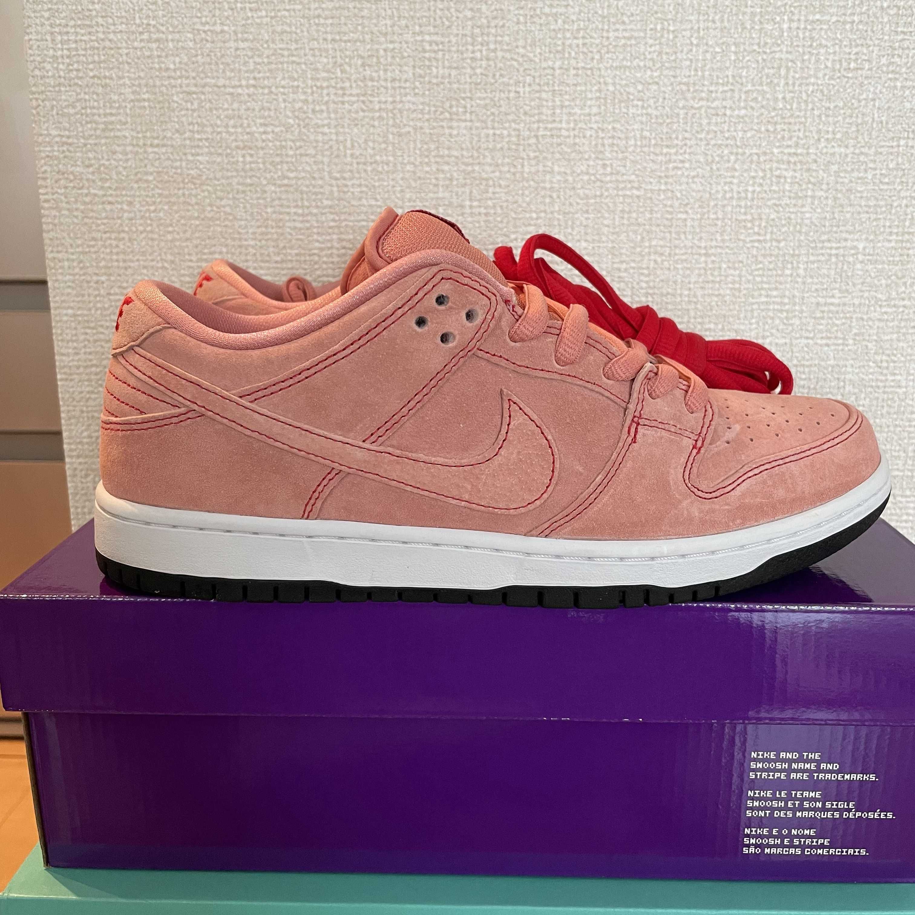 Nike SB Dunk Low "Pink Pig"