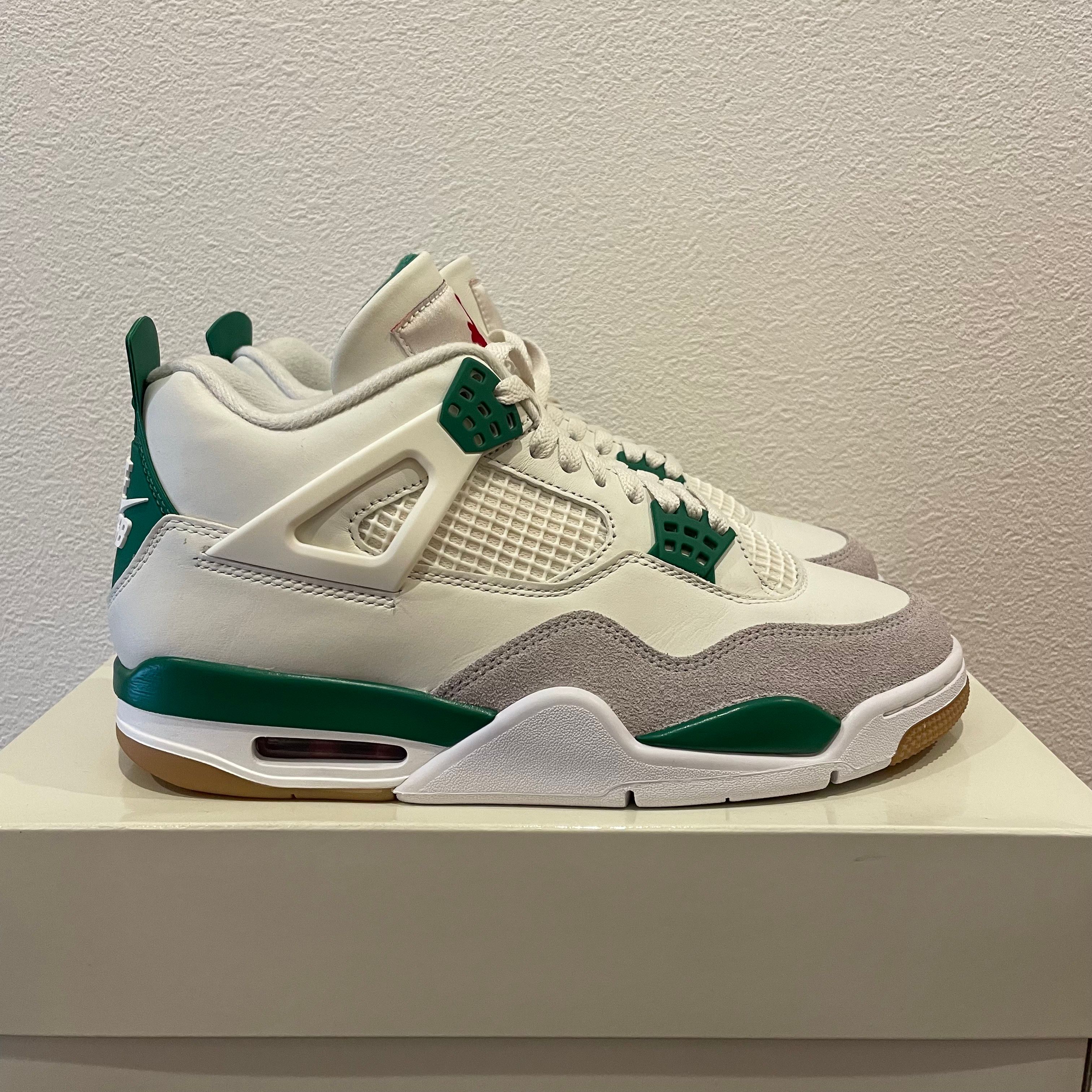 Nike SB × Air Jordan 4 Retro SP "Pine Green"