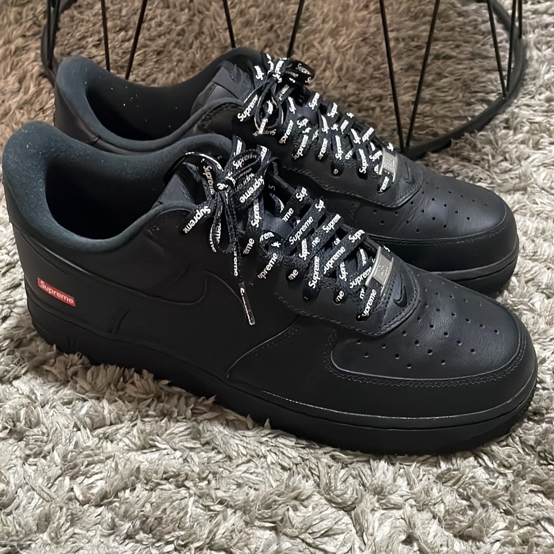 Supreme × Nike Air Force 1 Low "Black"