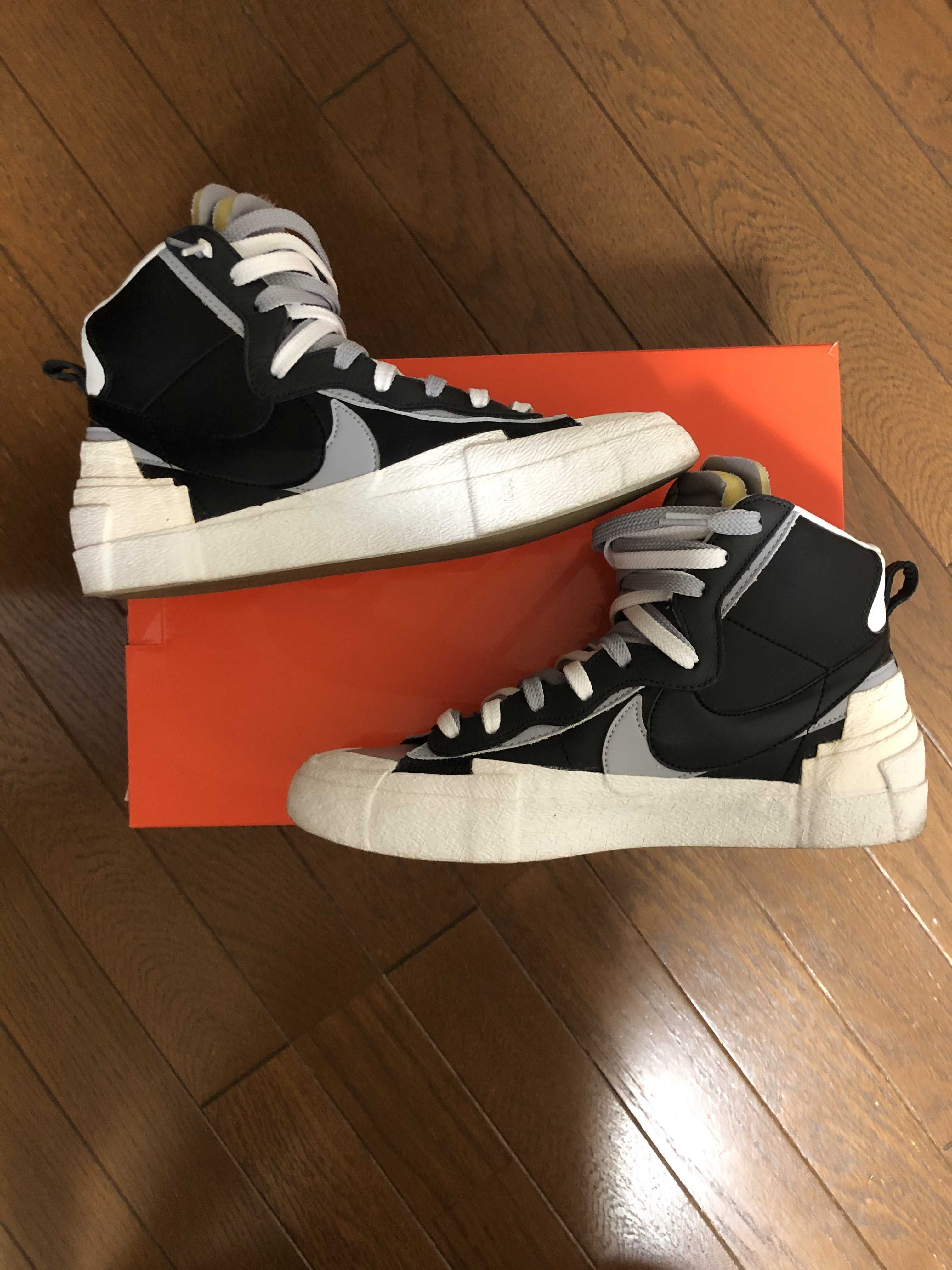 sacai × NIKE BLAZER MID "BLACK/WOLF GREY/WHITE"