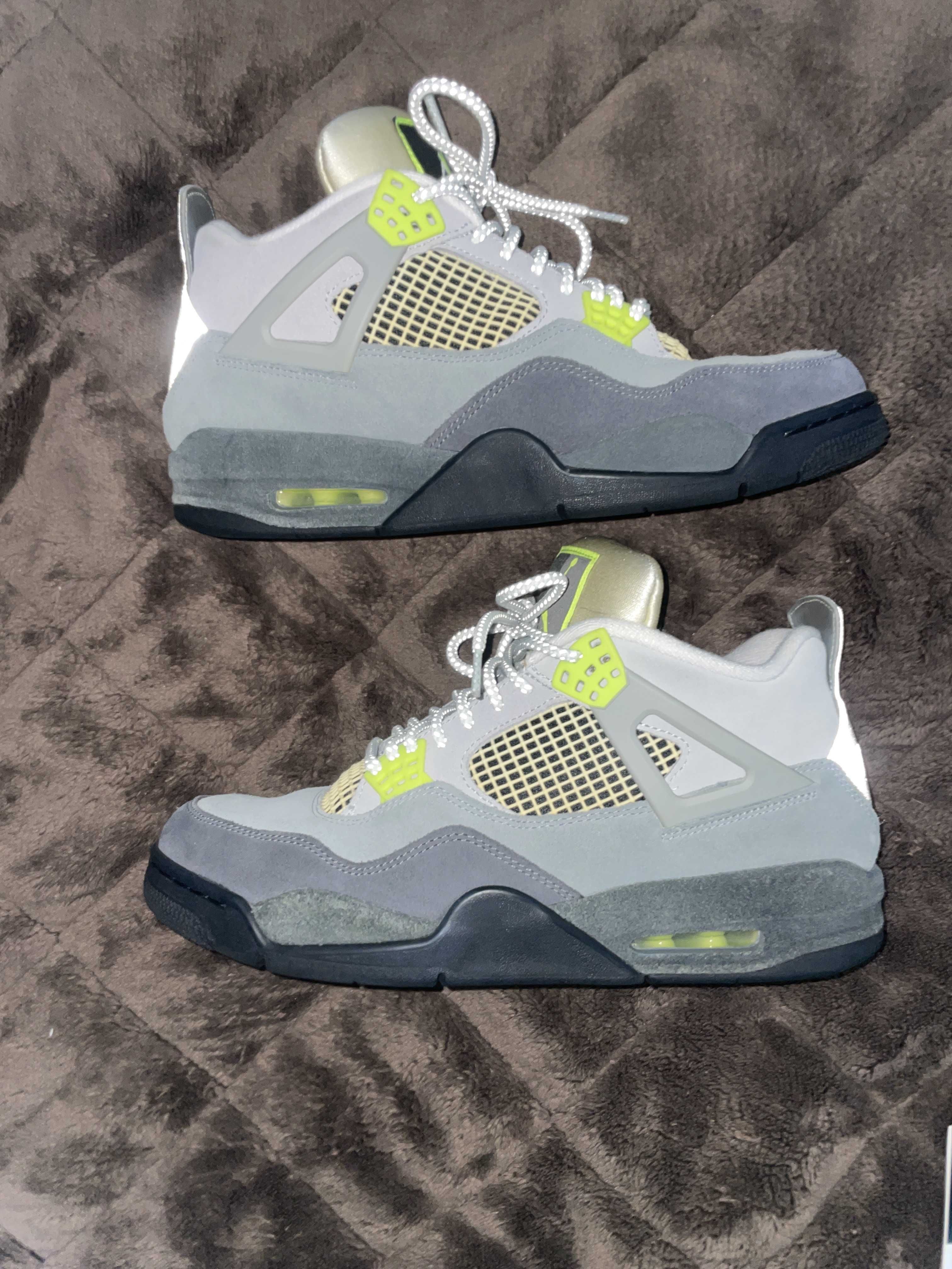 NIKE AIR JORDAN 4 RETRO LE "NEON"