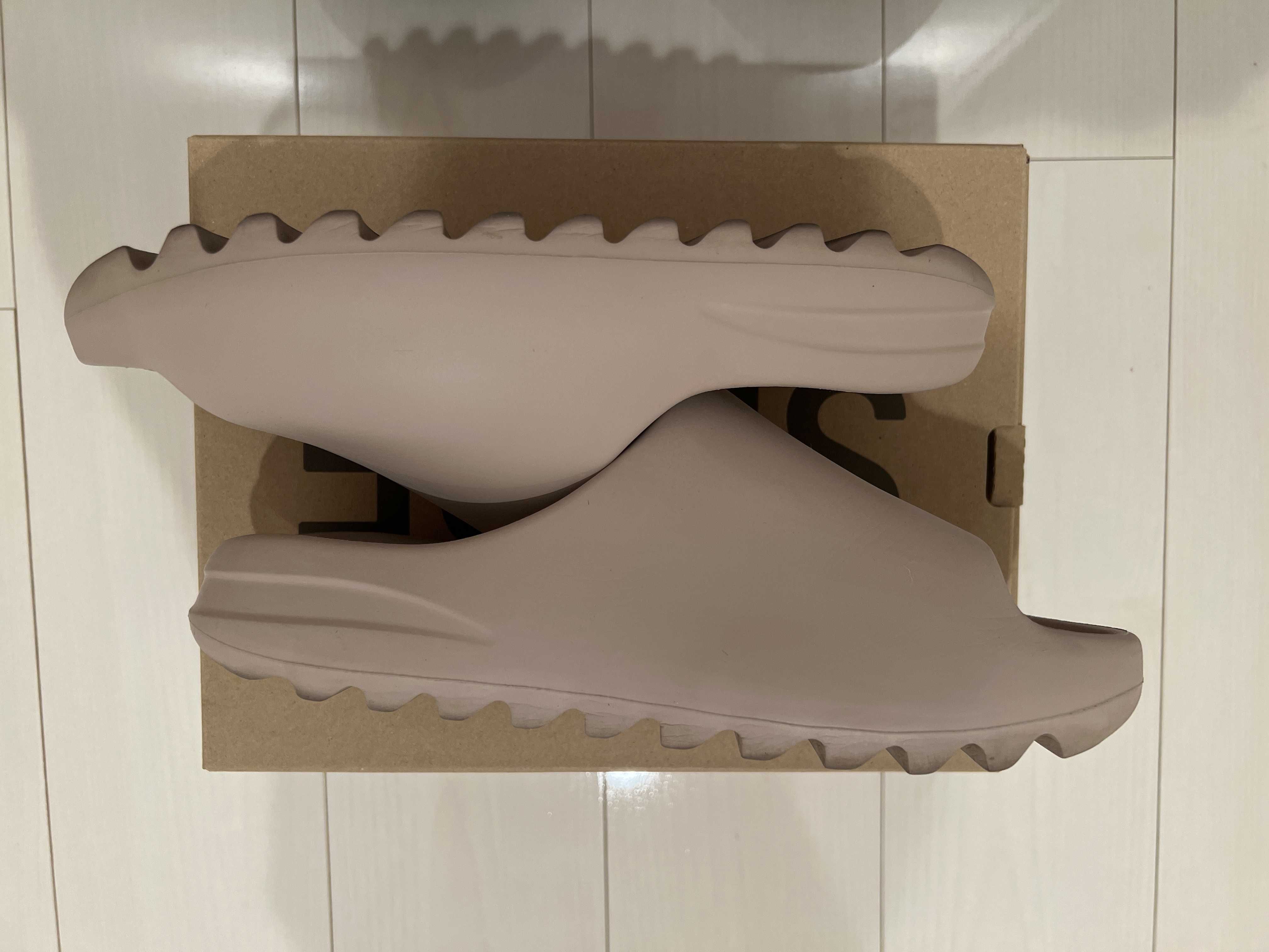 adidas YEEZY Slide "Pure" (GW1934)