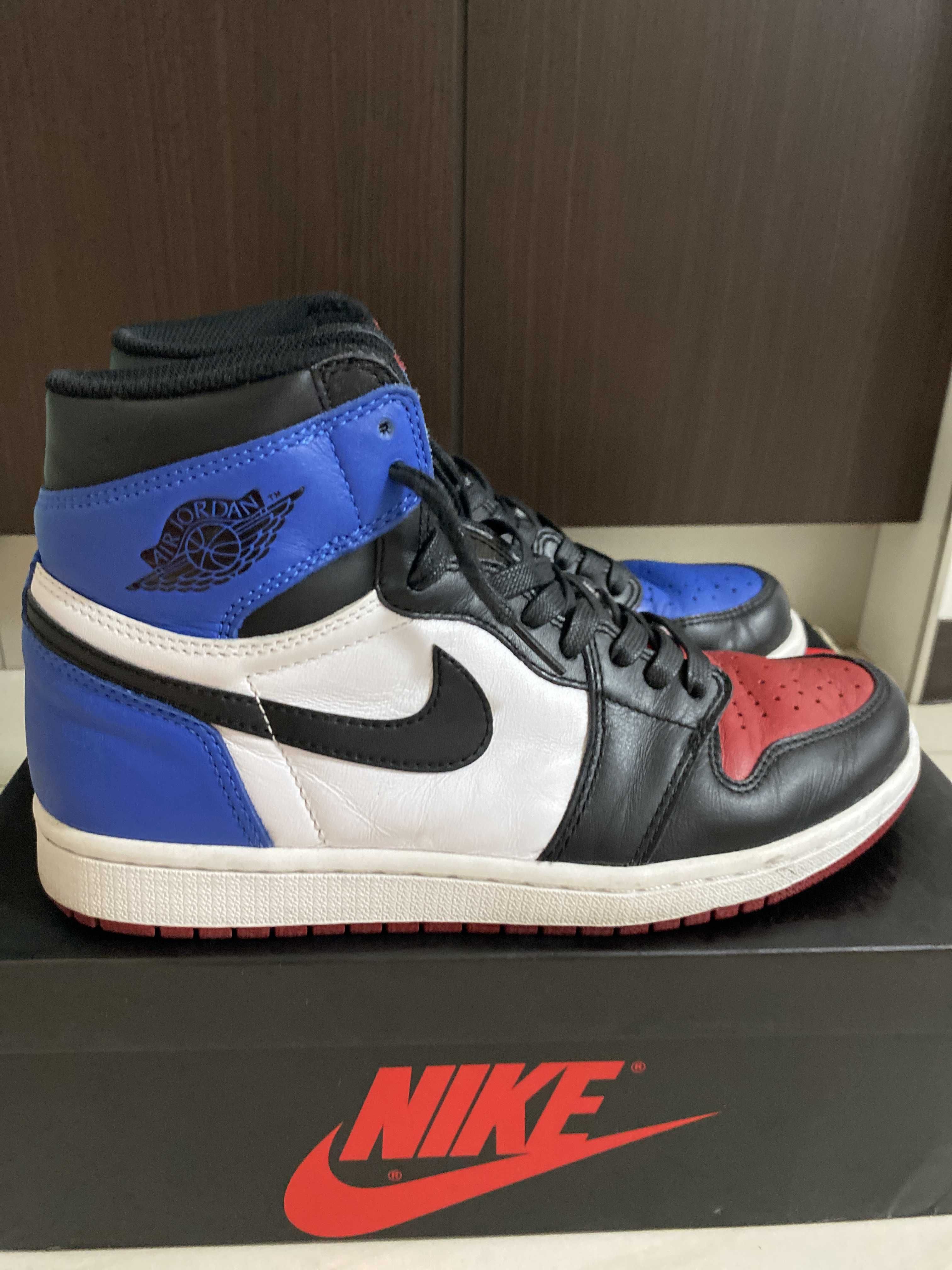 Nike Air Jordan 1 Retro High "Top 3"