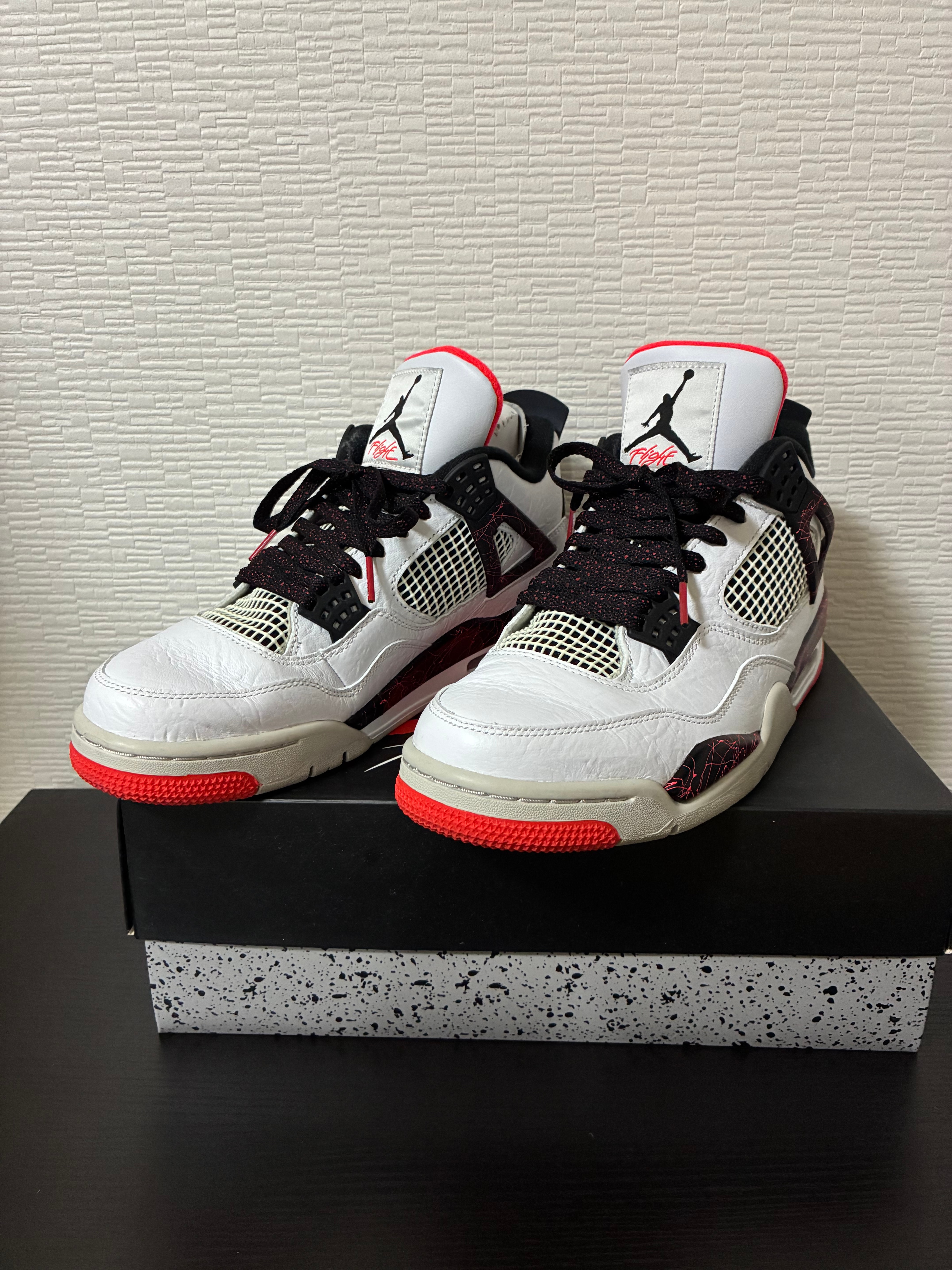 Nike Air Jordan 4 Retro "Flight Nostalgia"