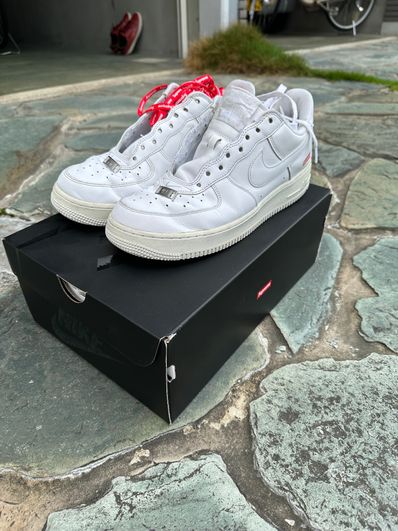 Supreme × Nike Air Force 1 Low "White"