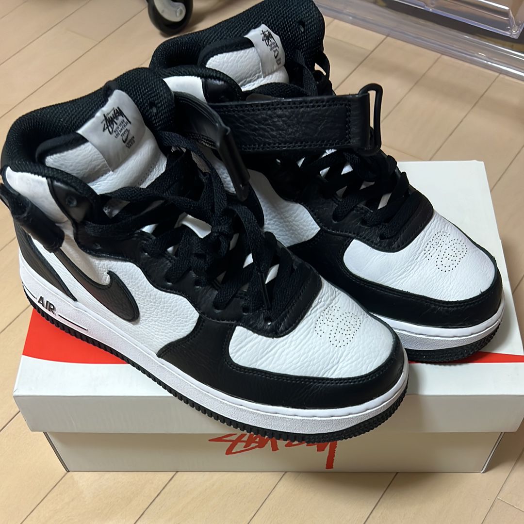 Stussy × Nike Air Force 1 Mid "Black and Light Bone"