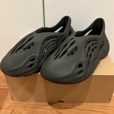 adidas YEEZY Foam Runner "Onyx"