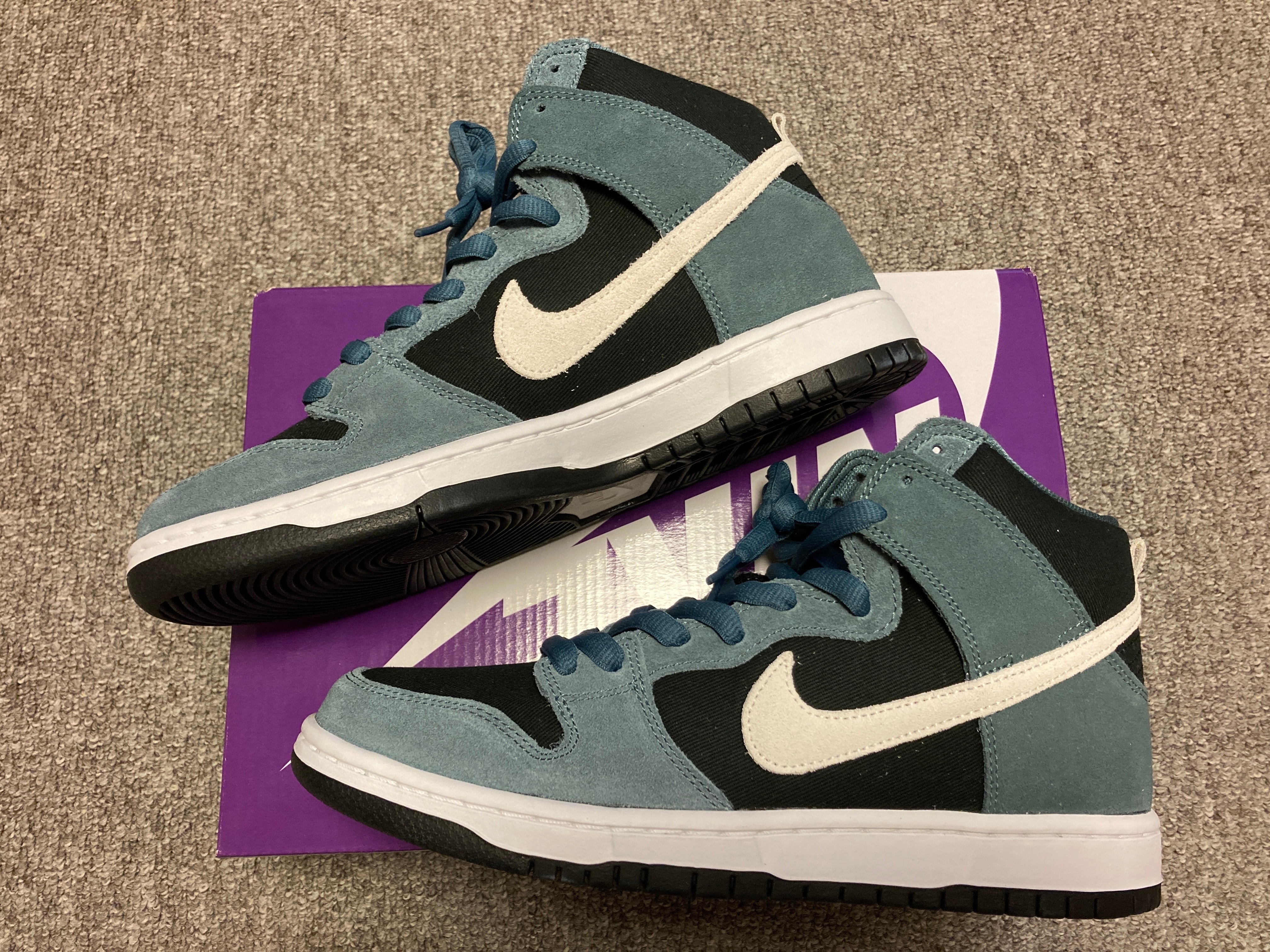 Nike SB Dunk High "Mineral Slate Suede"
