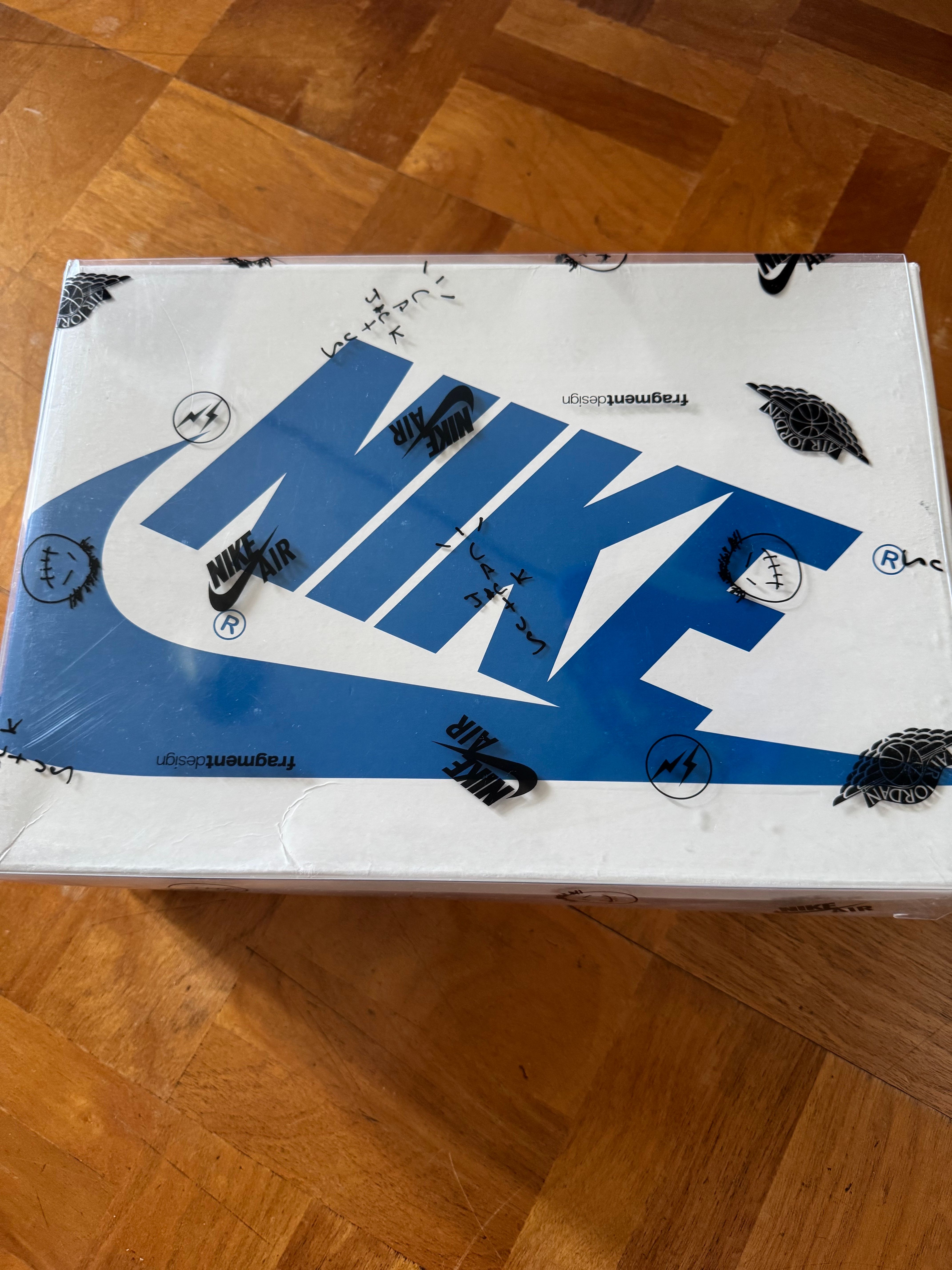 Travis Scott × fragment design × Nike Air Jordan 1 Low OG SP "Military Blue"