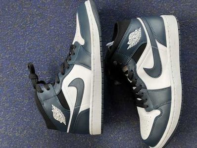 Nike Air Jordan 1 Mid "Dark Teal/Armory Navy"