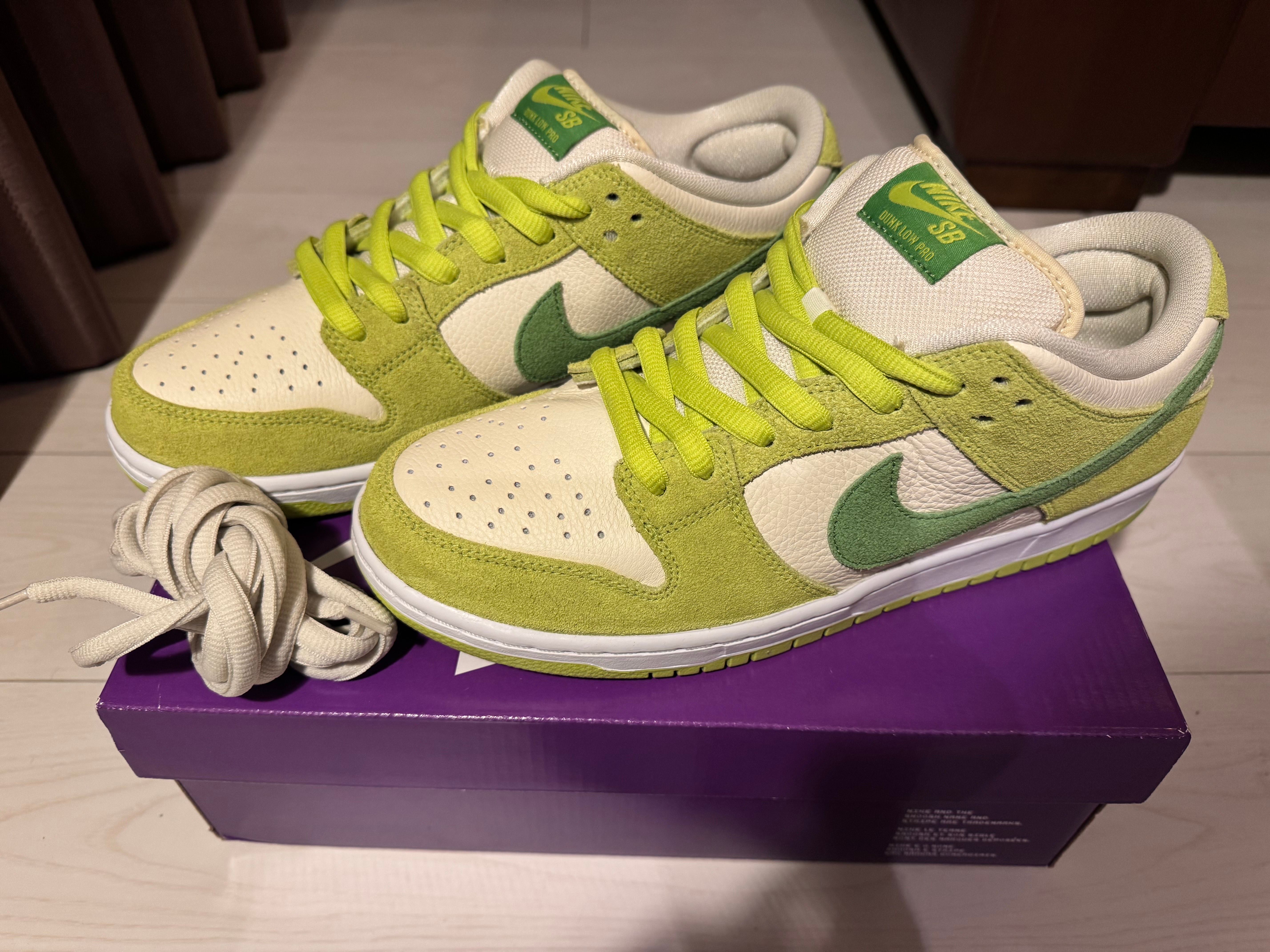 Nike SB Dunk Low "Green Apple"