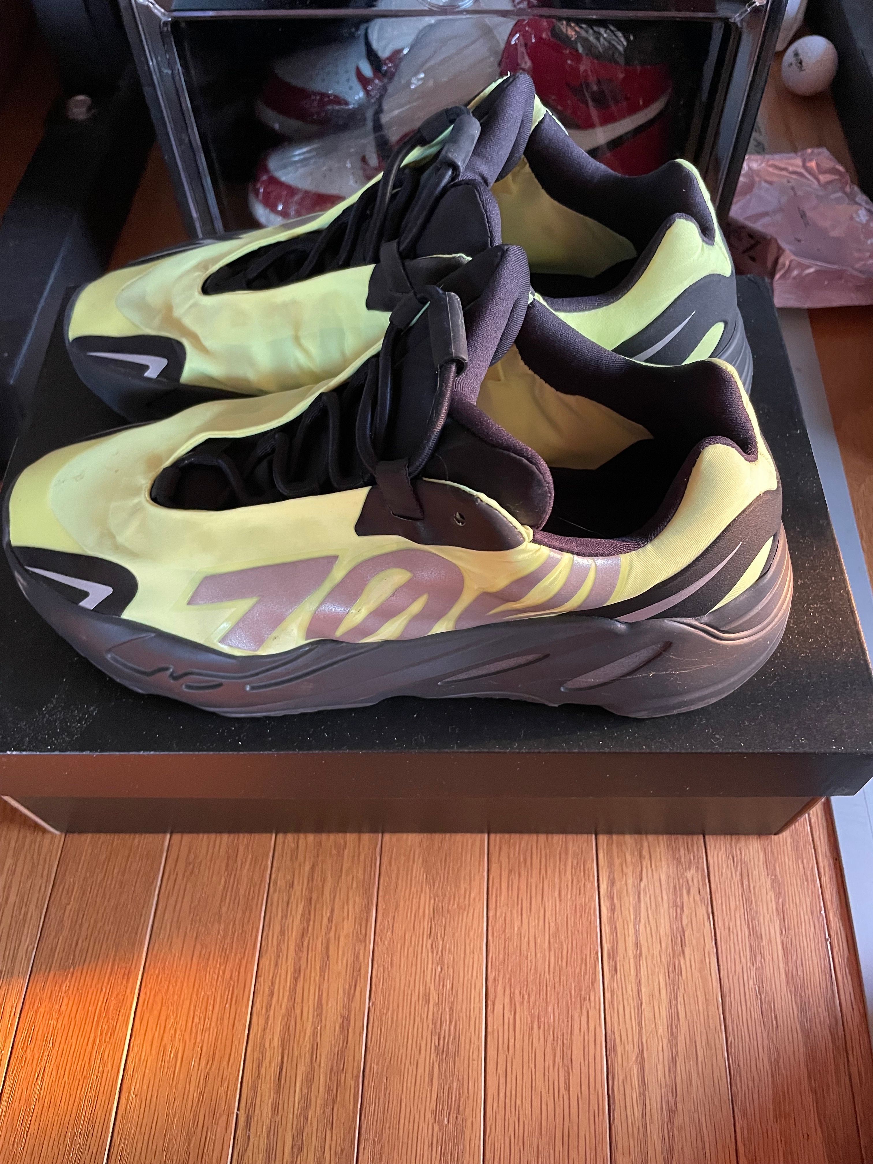 adidas Originals YEEZY Boost 700 MNVN "Phosphor"