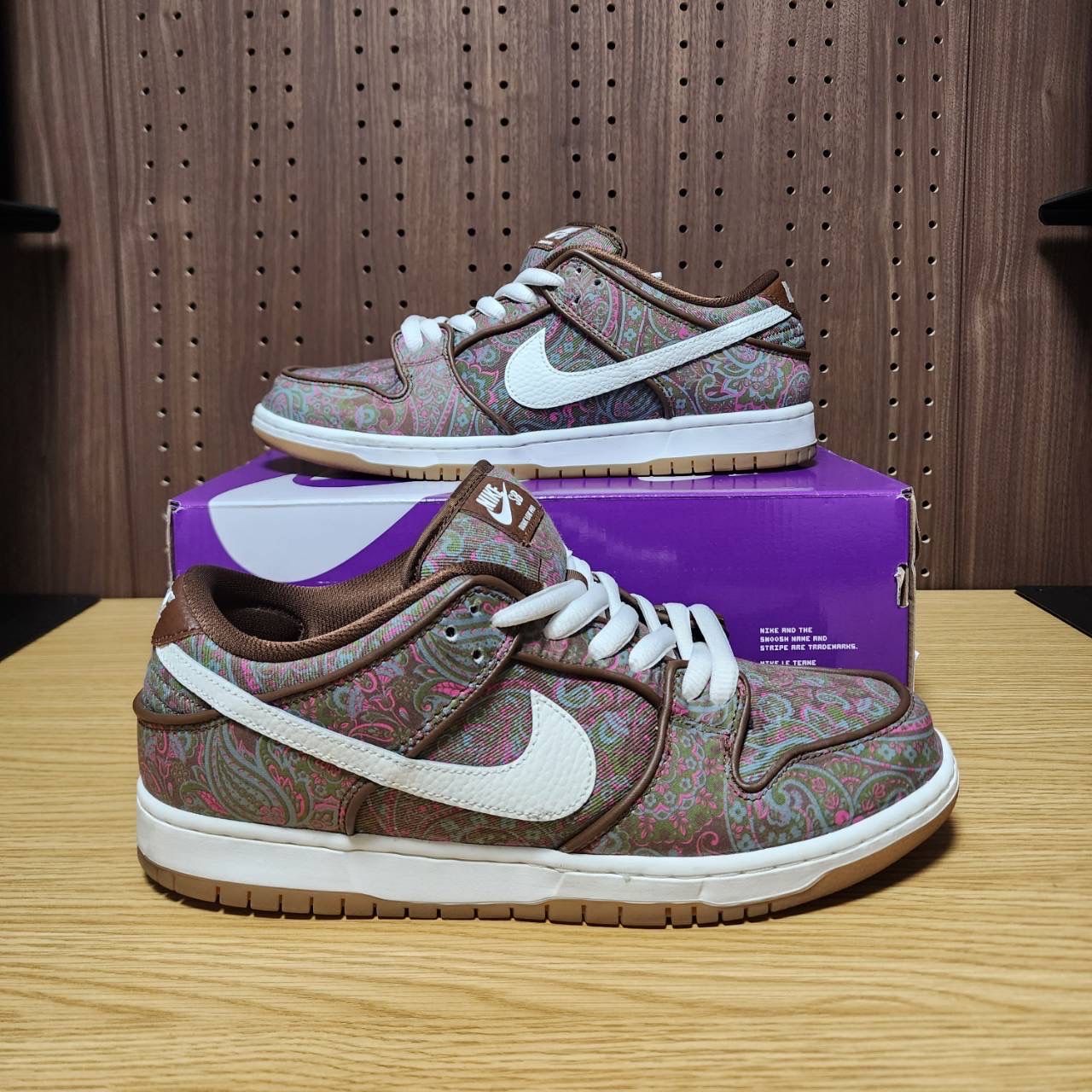 Nike SB Dunk Low PRM "Brown Paisley"
