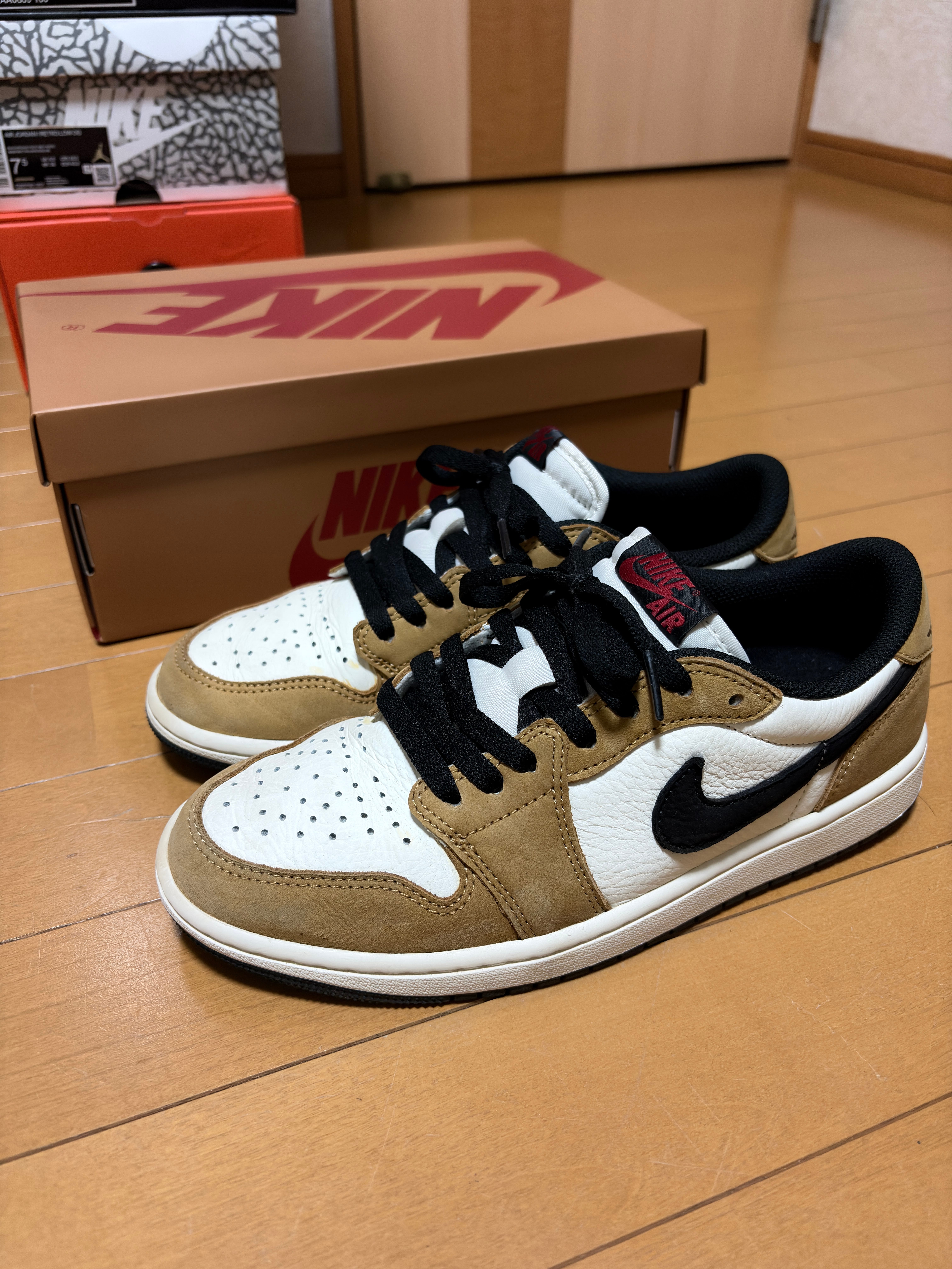 Nike Air Jordan 1 Low OG "Rookie of the Year/Sail and Golden Harvest"