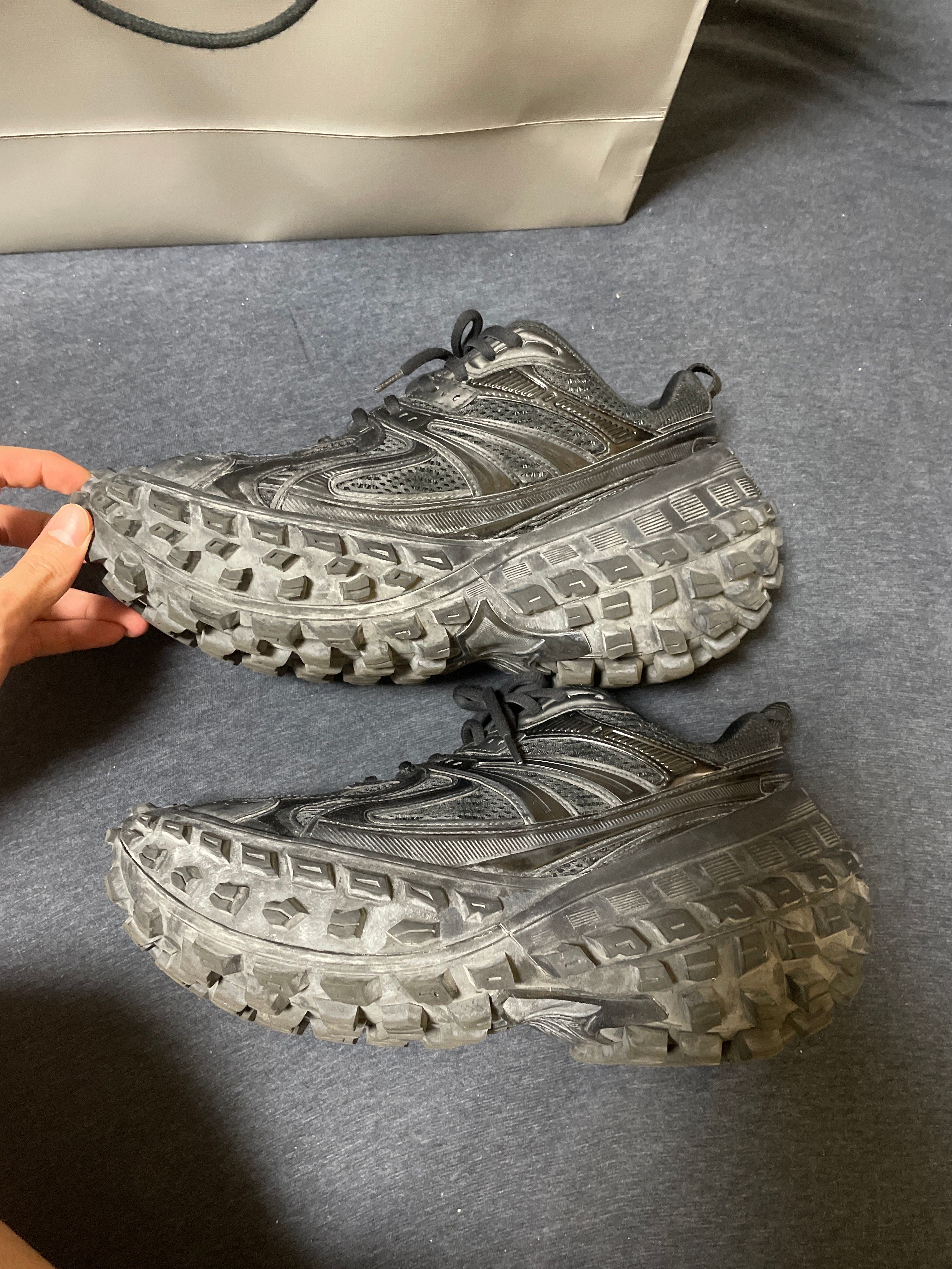 BALENCIAGA Bouncer (Defender) Sneaker "Black"