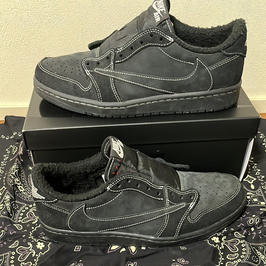 Travis Scott × Nike Air Jordan 1 Low OG SP "Black Phantom"