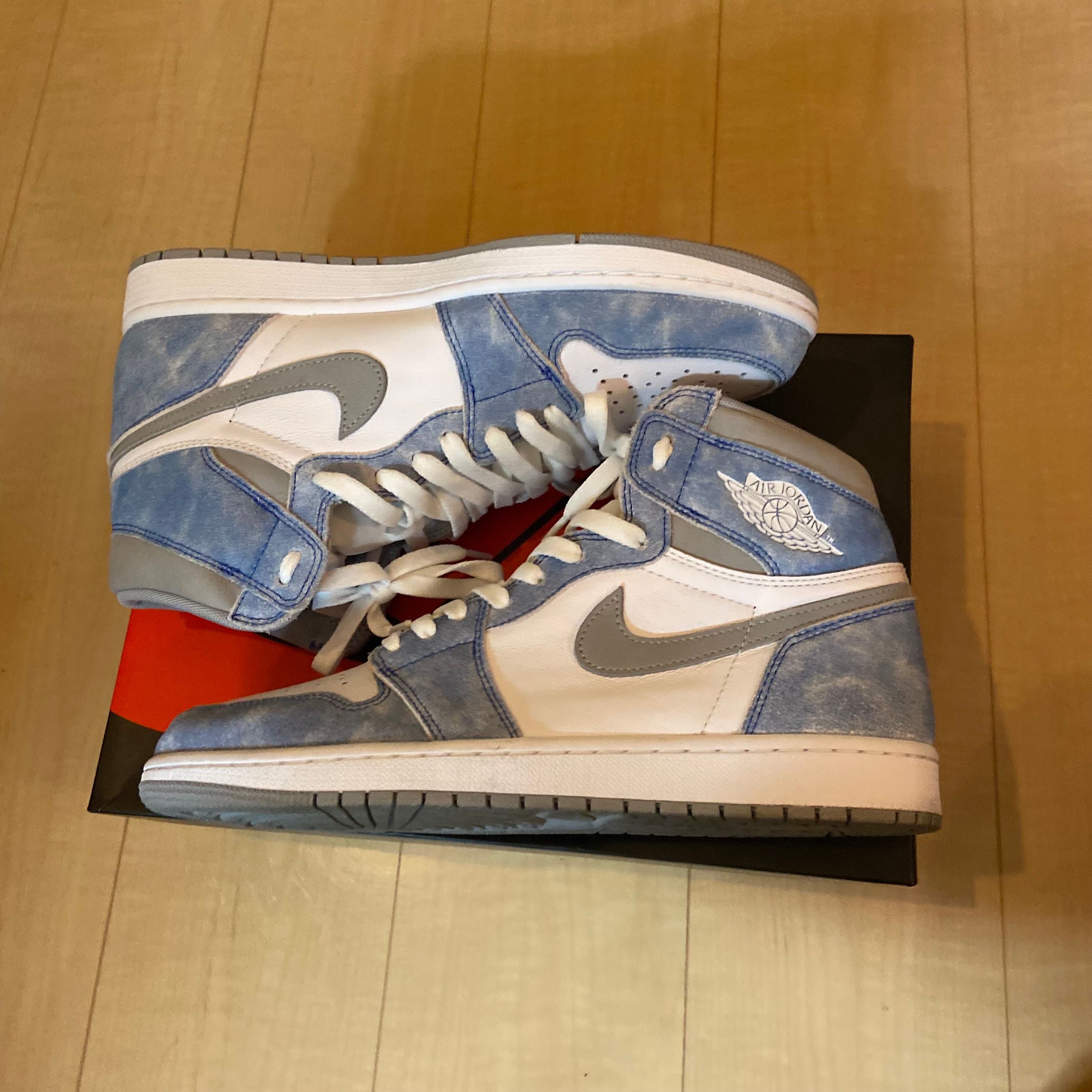 Nike Air Jordan 1 High OG "Hyper Royal"