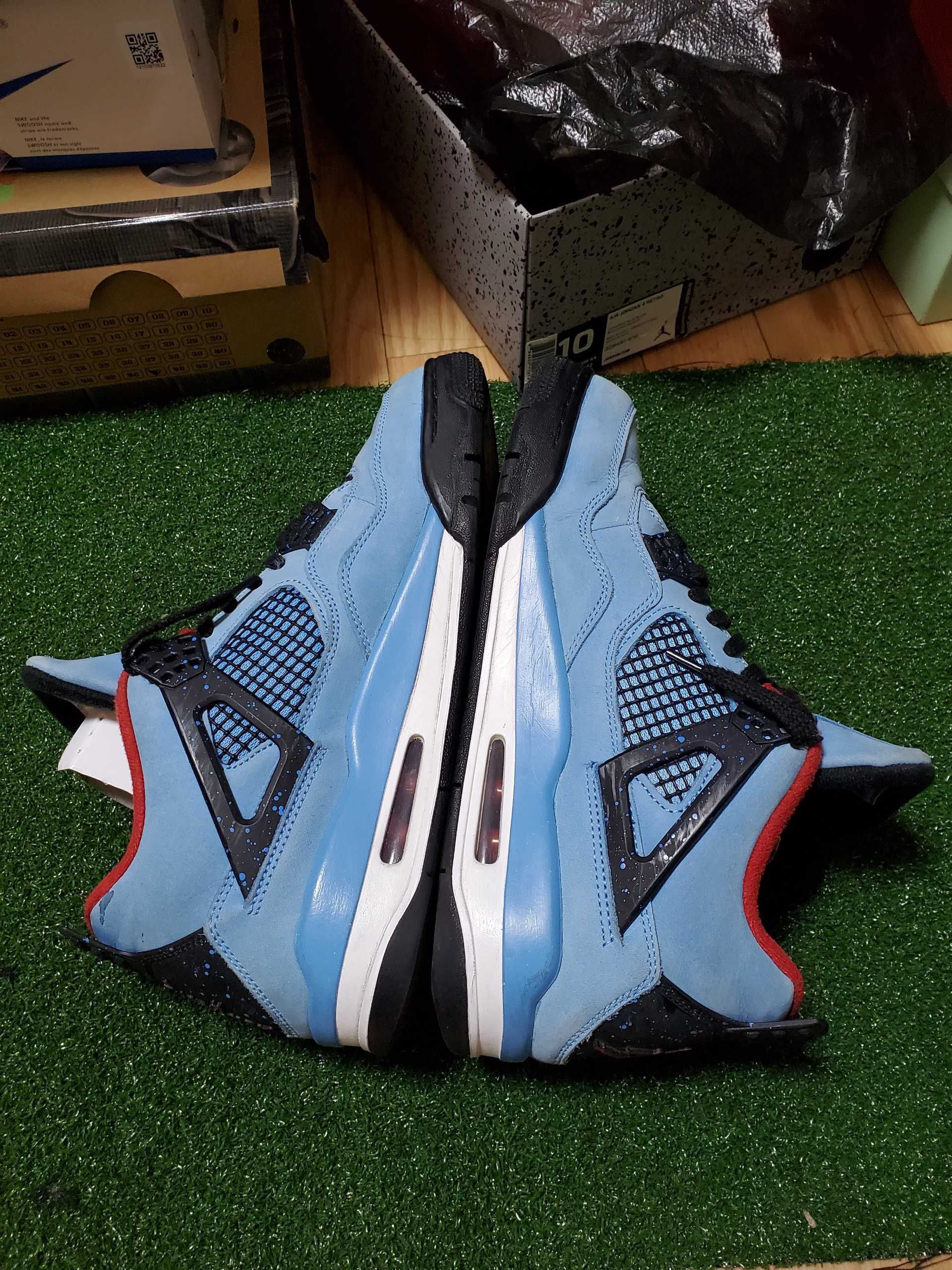 Travis Scott × Nike Air Jordan 4 Retro Cactus Jack "University Blue"