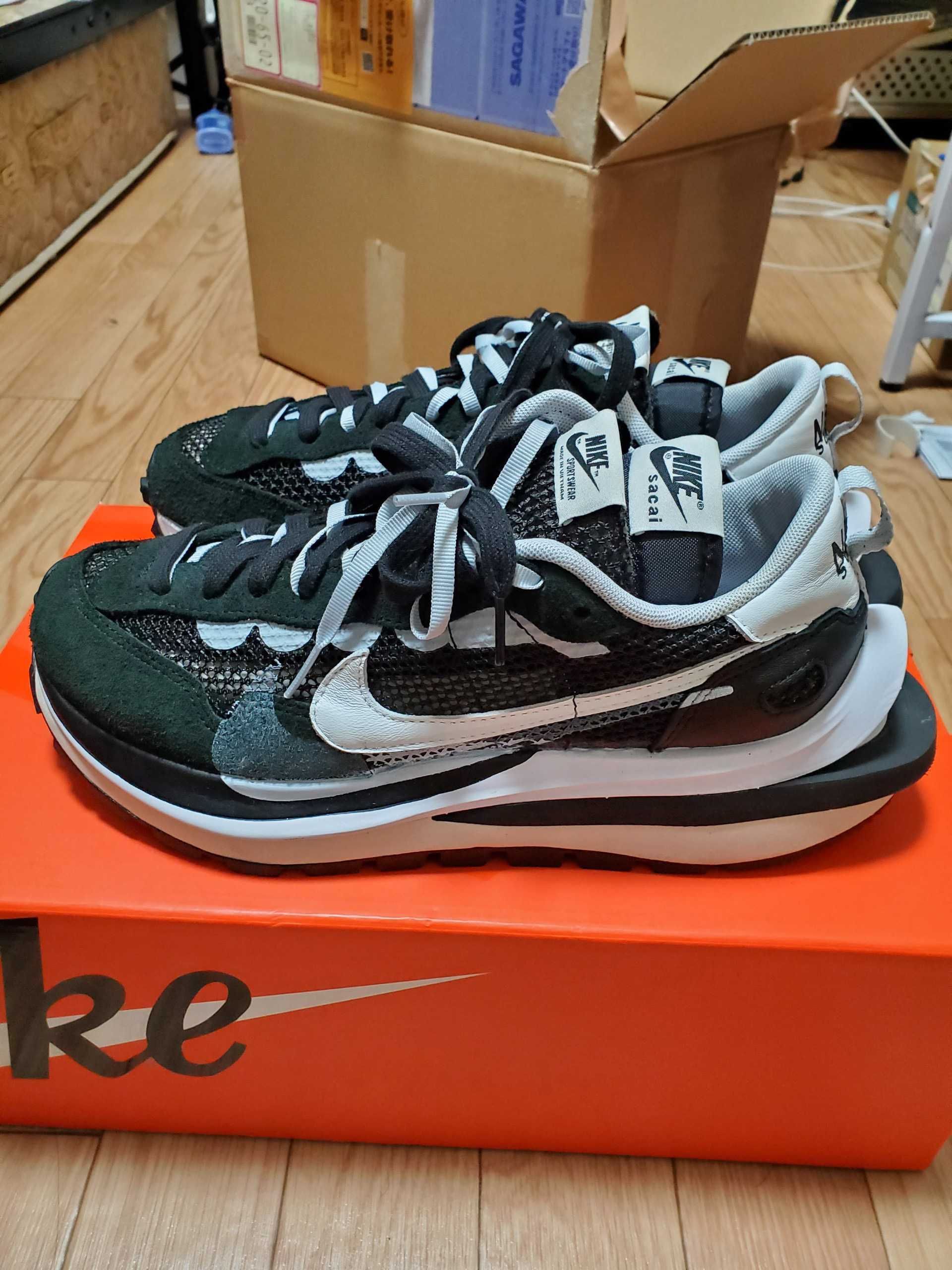 sacai × Nike Vapor Waffle "Black and White"