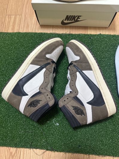 Travis Scott × Nike Air Jordan 1 Retro High OG TS SP "Sail/Dark Mocha"