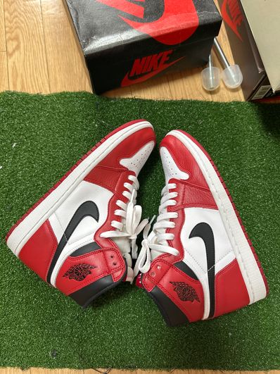 Nike Air Jordan 1 Retro High "Chicago" (2015)