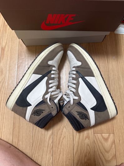 Travis Scott × Nike Air Jordan 1 Retro High OG TS SP "Sail/Dark Mocha"