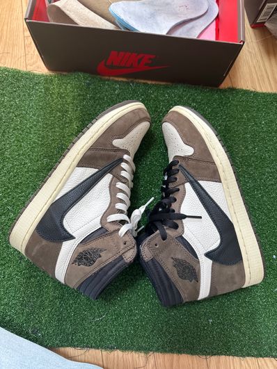 Travis Scott × Nike Air Jordan 1 Retro High OG TS SP "Sail/Dark Mocha"