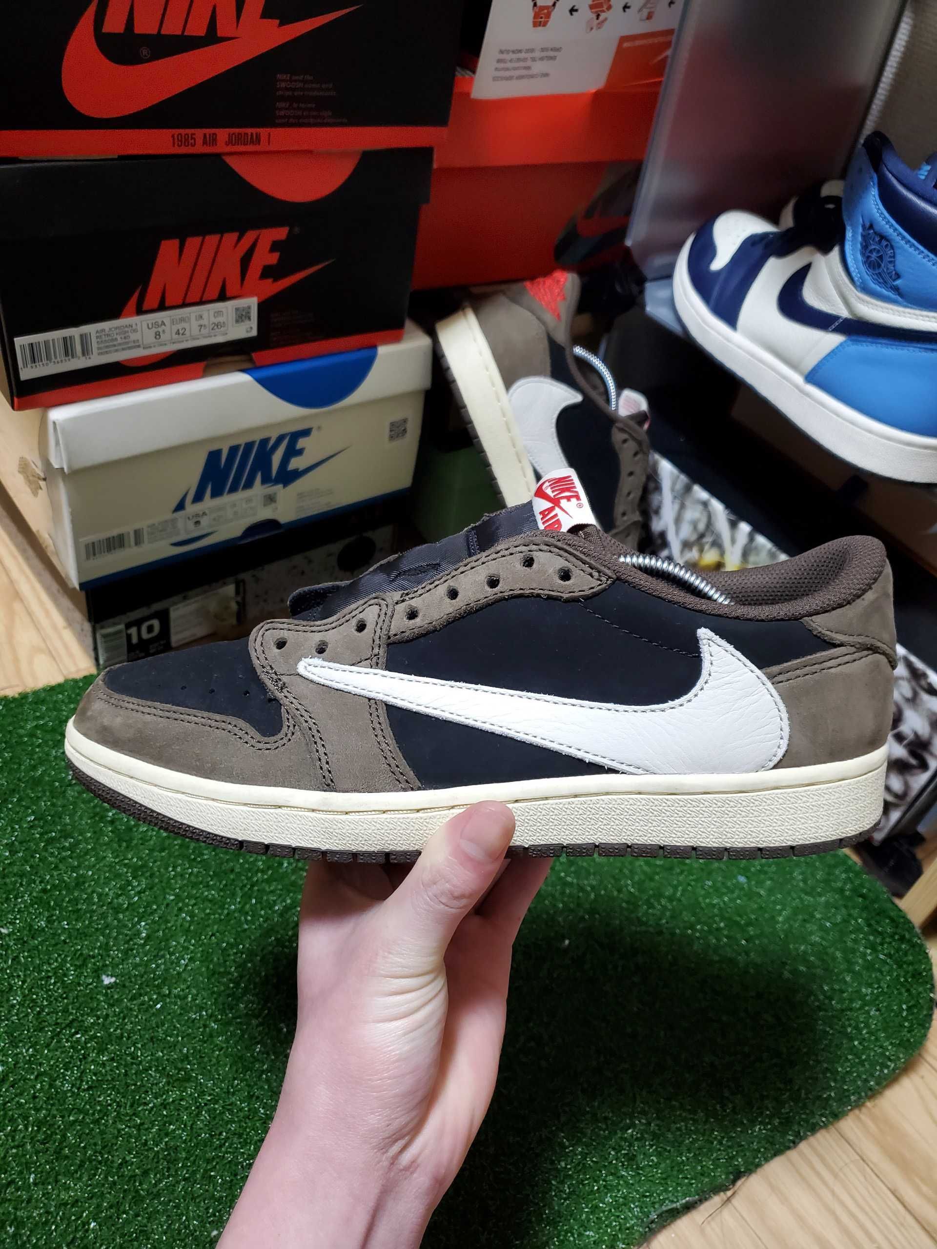 Travis Scott × Nike Air Jordan 1 Low OG SP-T  "Black/Dark Mocha"