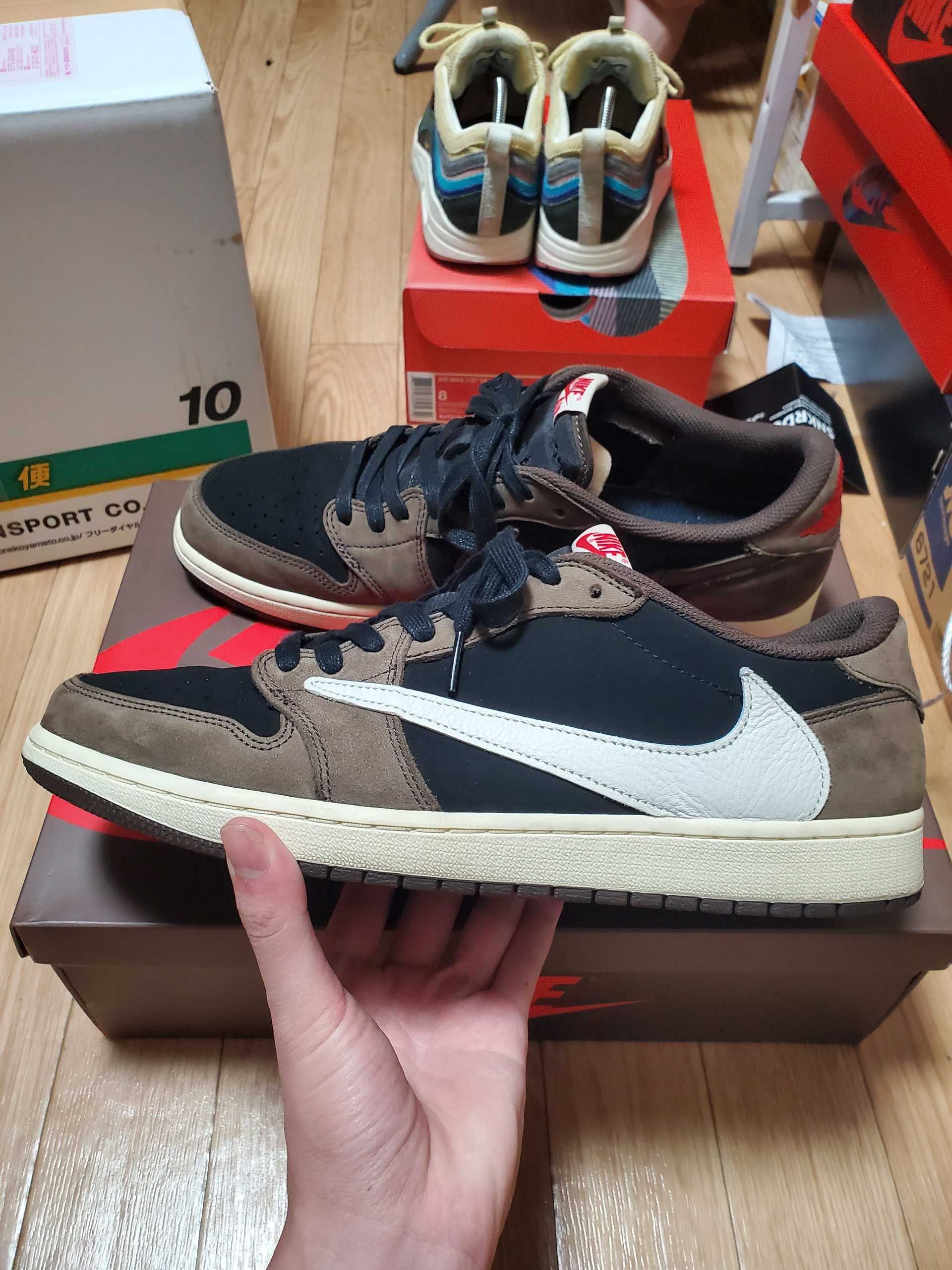 Travis Scott × Nike Air Jordan 1 Low OG SP-T  "Black/Dark Mocha"