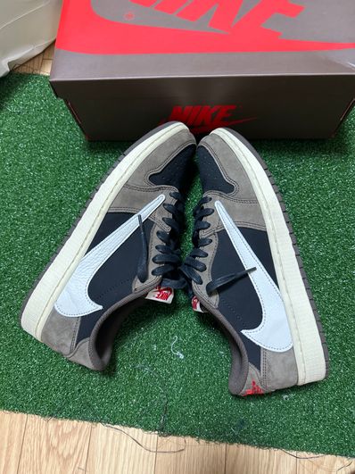 Travis Scott × Nike Air Jordan 1 Low OG SP-T "Black/Dark Mocha"
