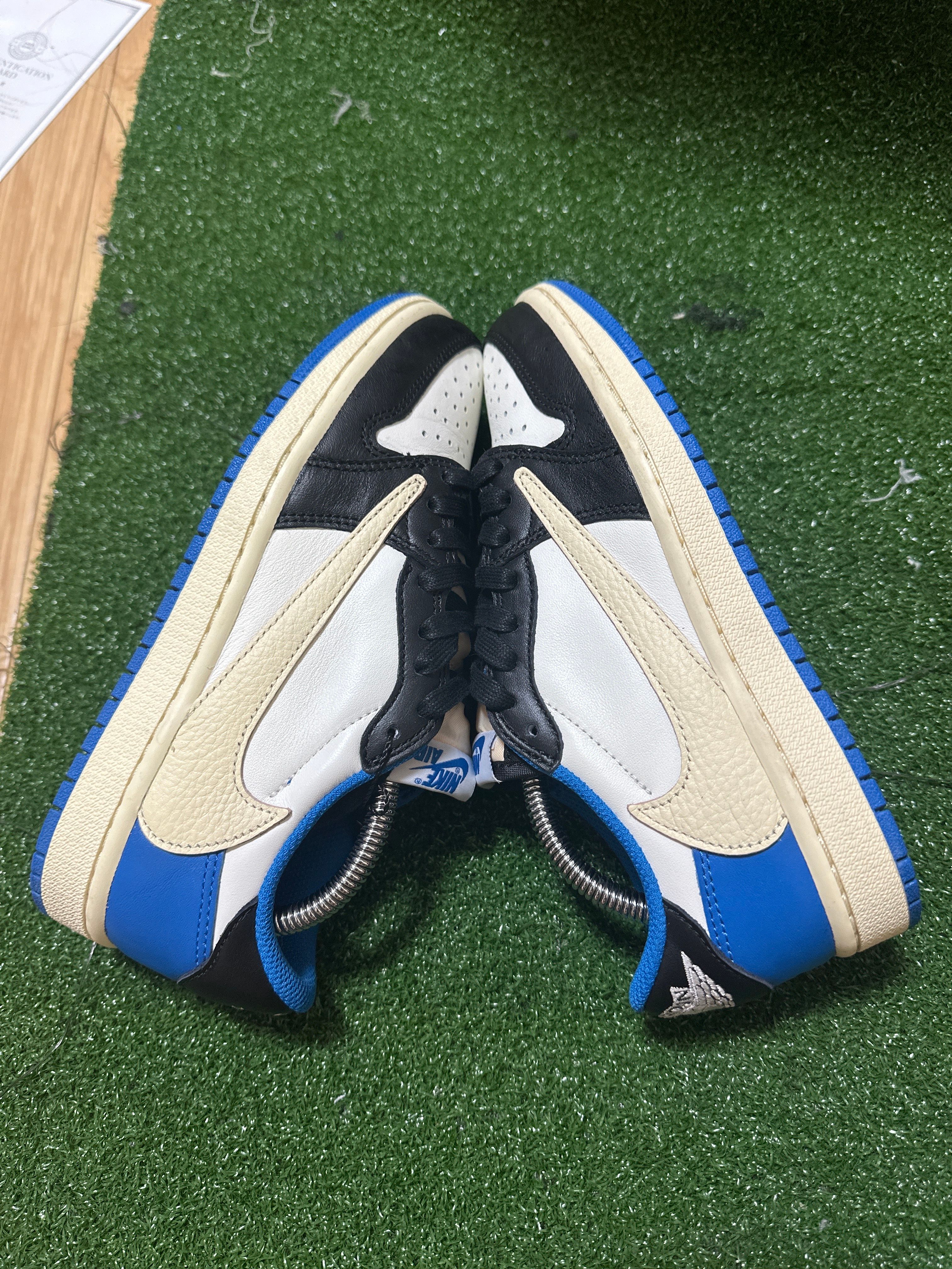 Travis Scott × fragment design × Nike Air Jordan 1 Low OG SP "Military Blue"