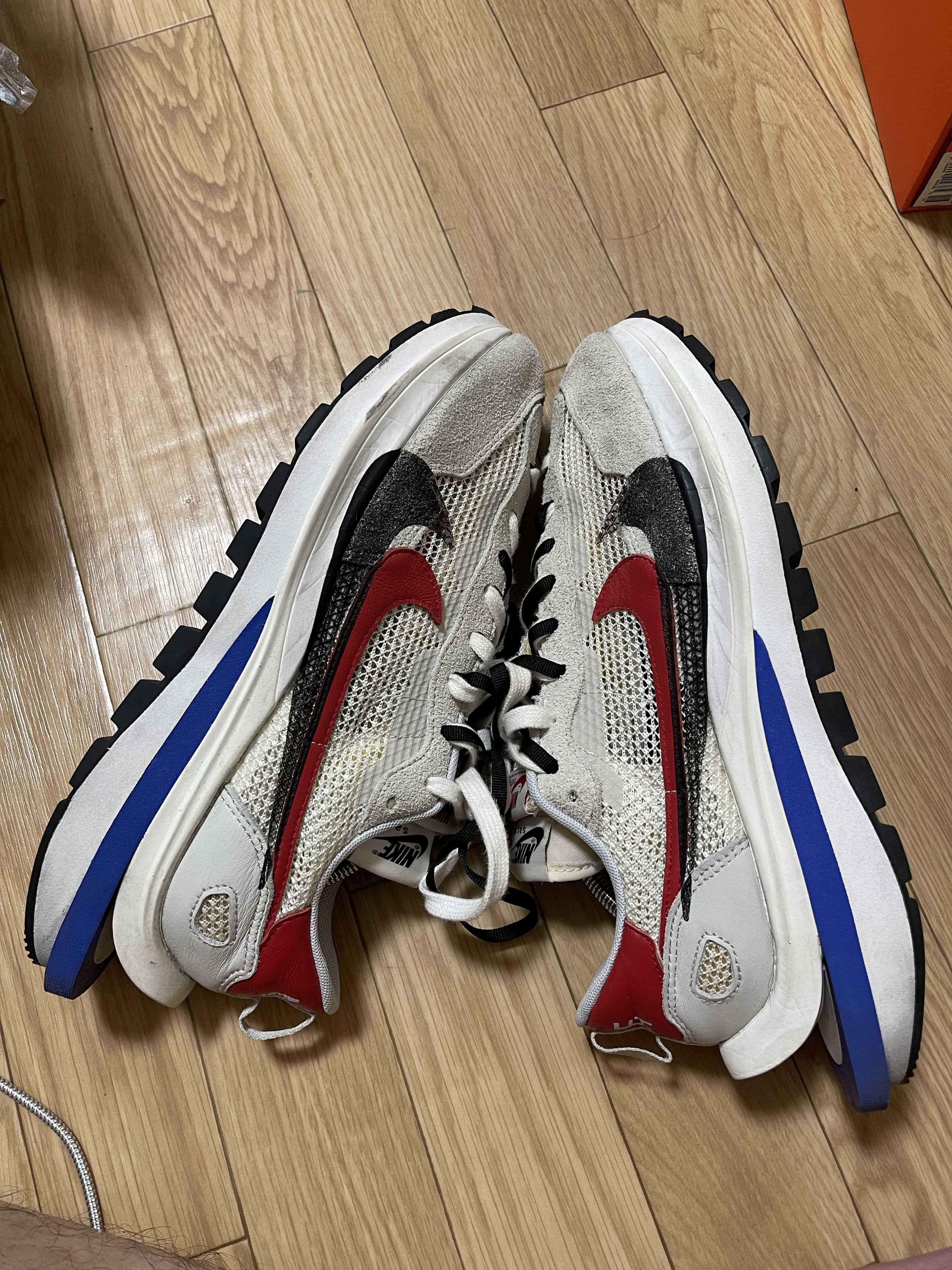 sacai × Nike Vapor Waffle "Royal Fuchsia"