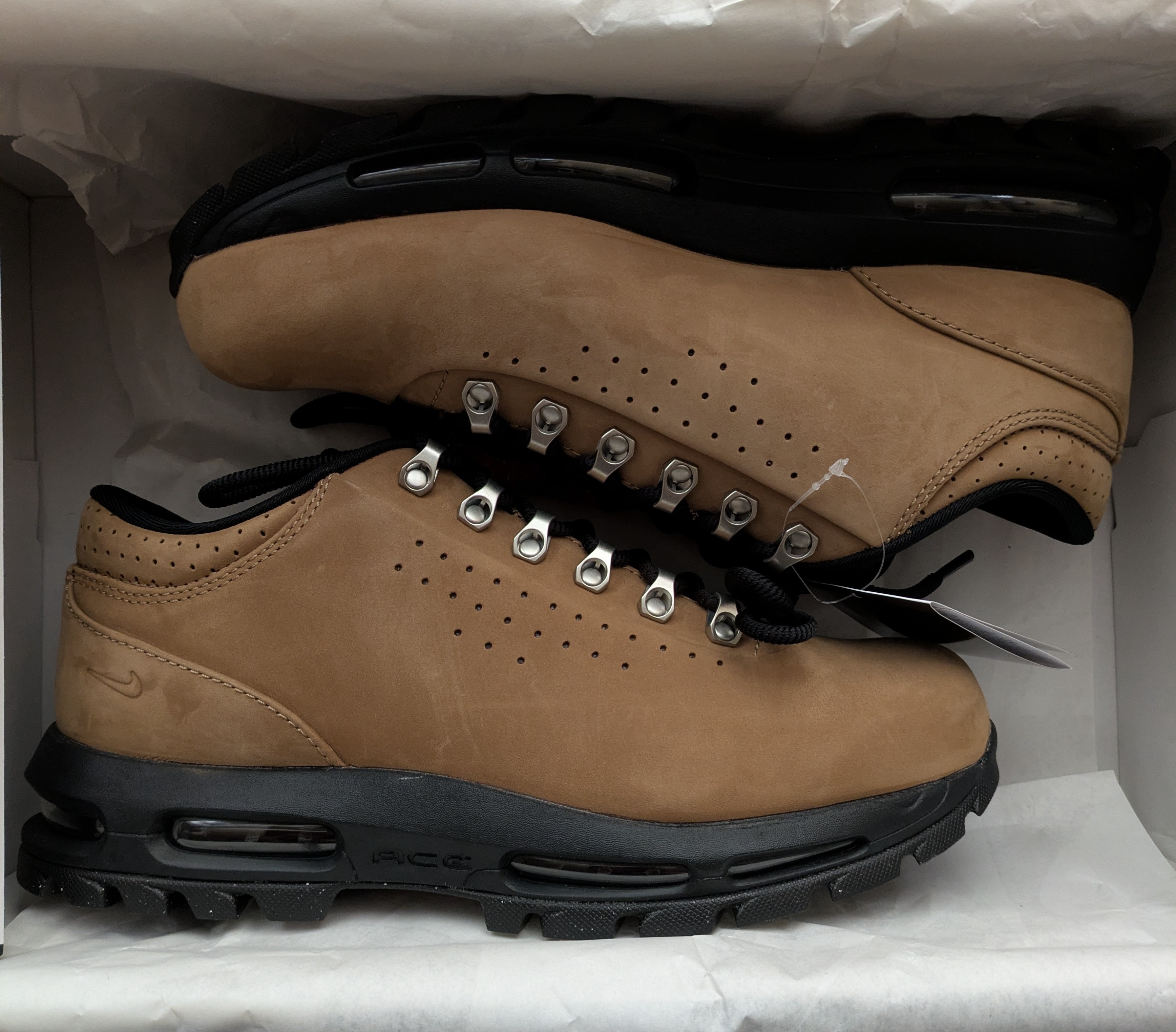 Nike Air Max Goadome Low SP "Taupe"