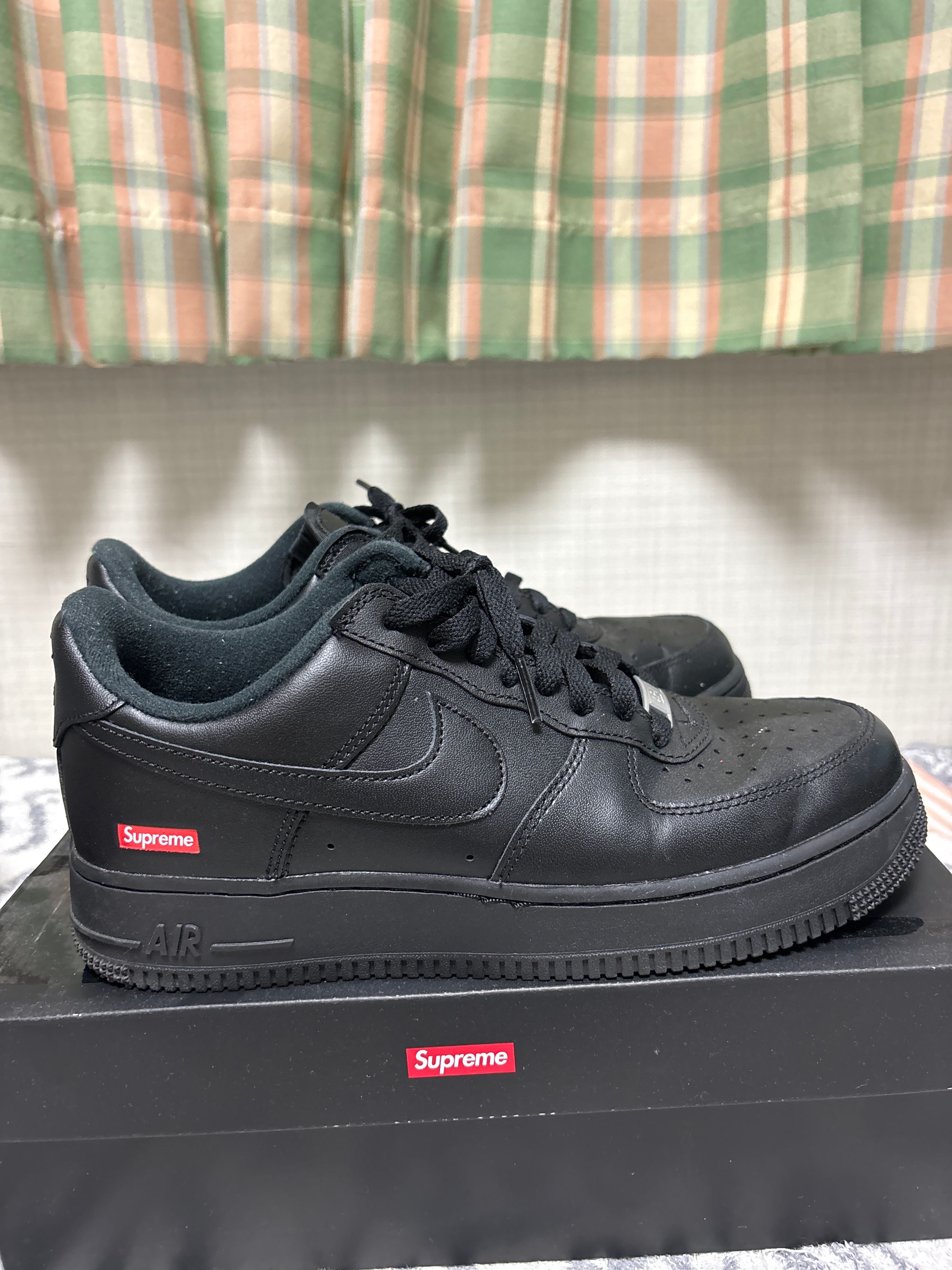 Supreme × Nike Air Force 1 Low "Black"