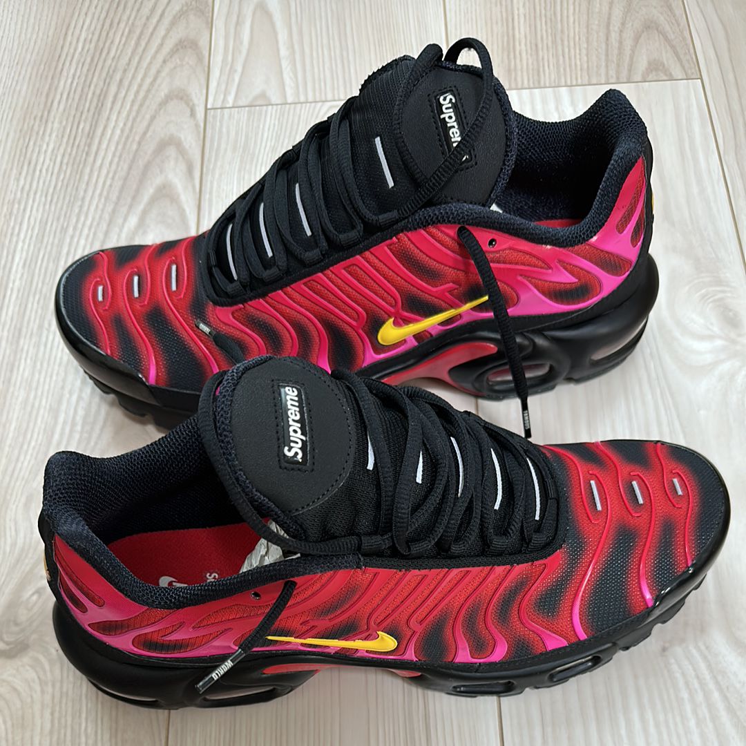 Supreme × Nike Air Max Plus "Hyper Grape"