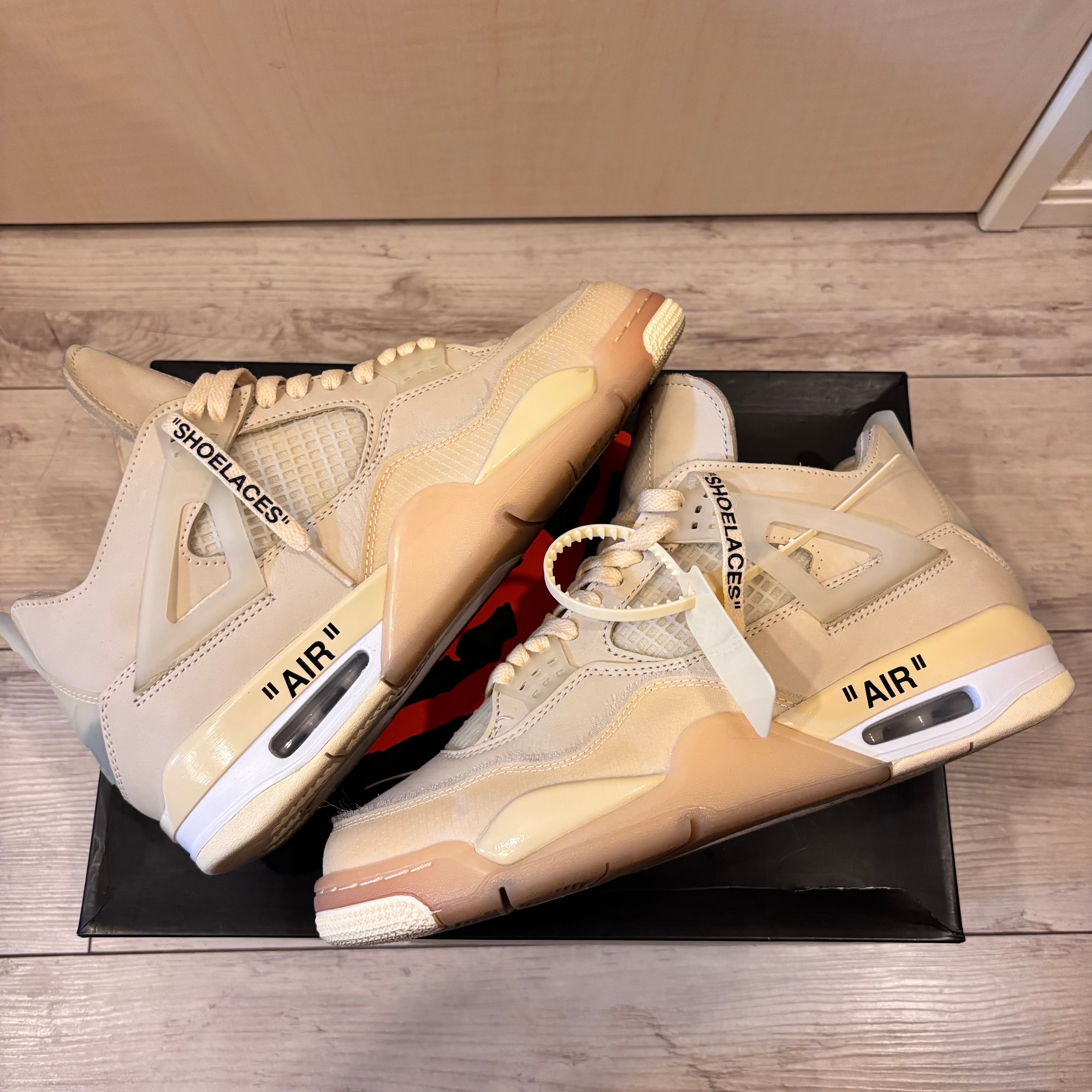 ジョーダン エアジョーダン4 (JORDAN Air Jordan 4) の新作・中古通販