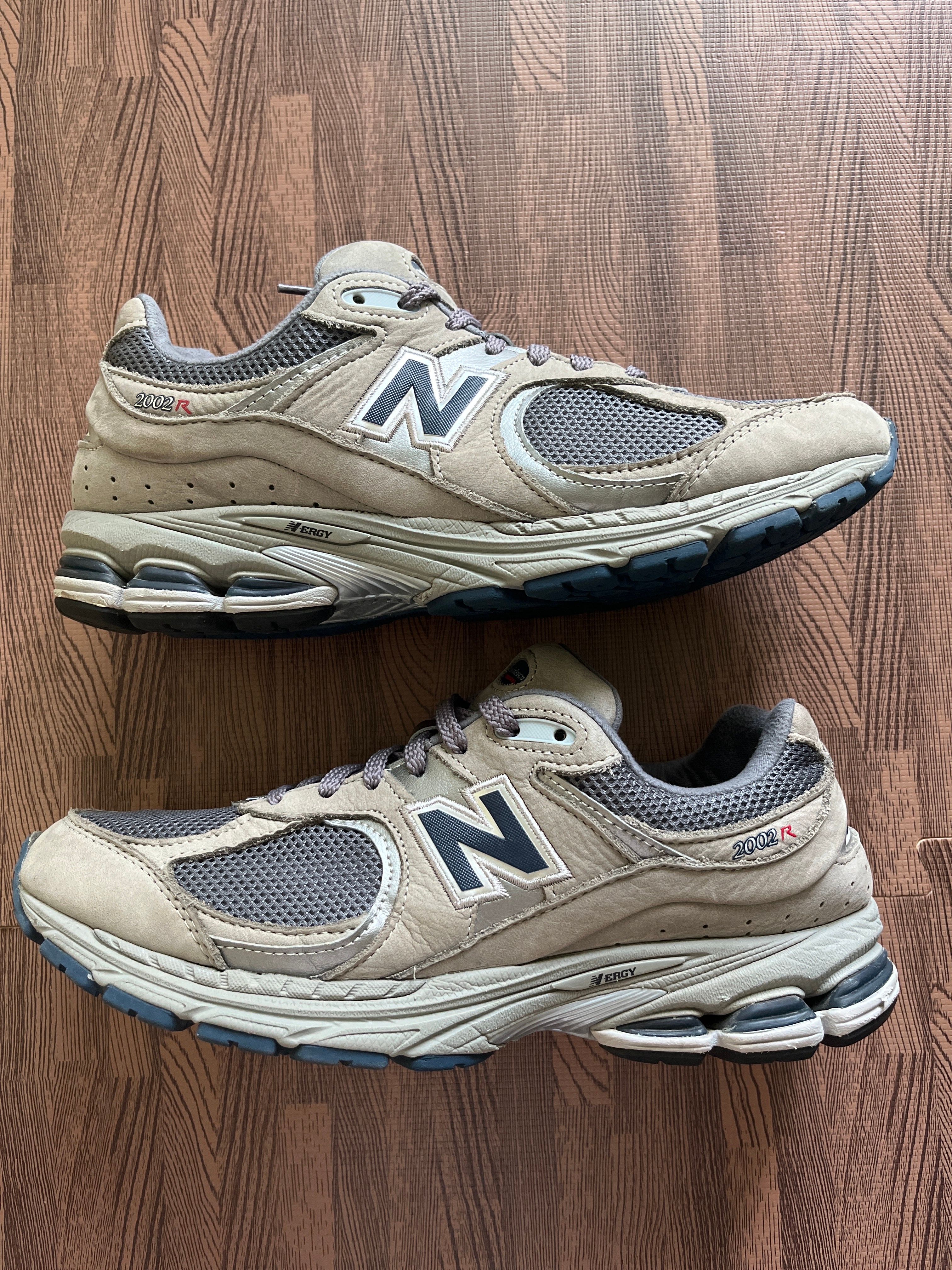 New Balance 2002R "Gray"