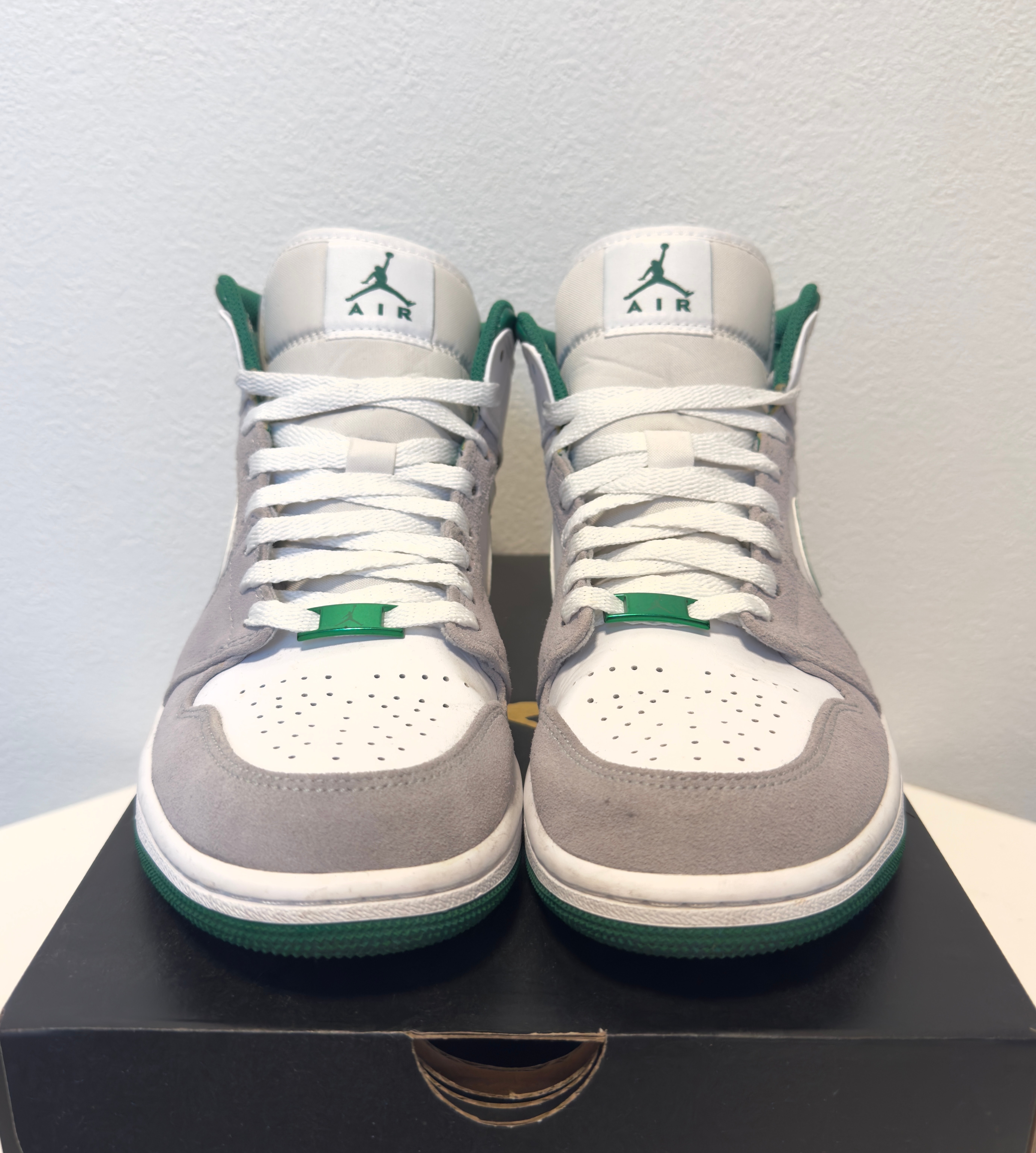 Nike Air Jordan 1 Mid "Green Grey White"