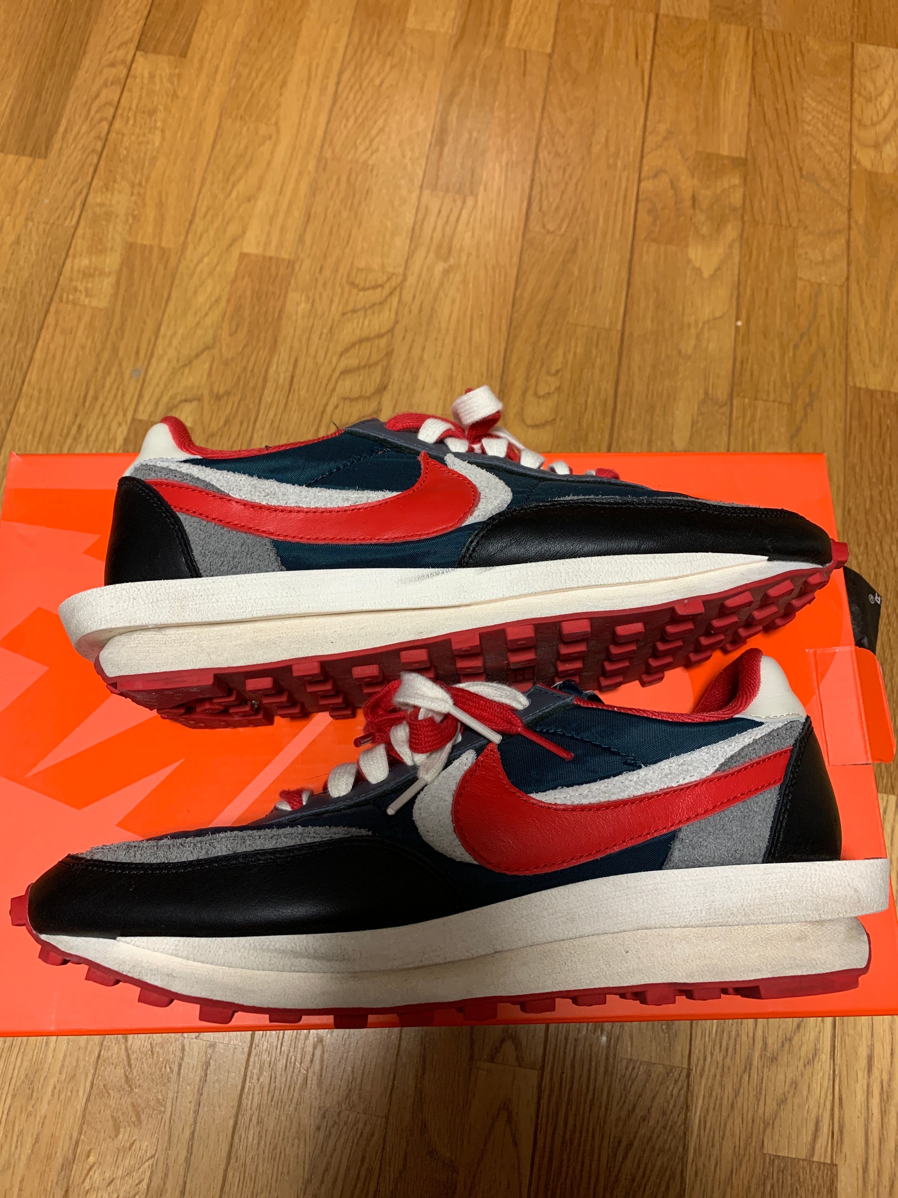 UNDERCOVER × sacai × Nike LD Waffle "Midnight Spruce/Pale Ivory-Dark Grey-University Red"