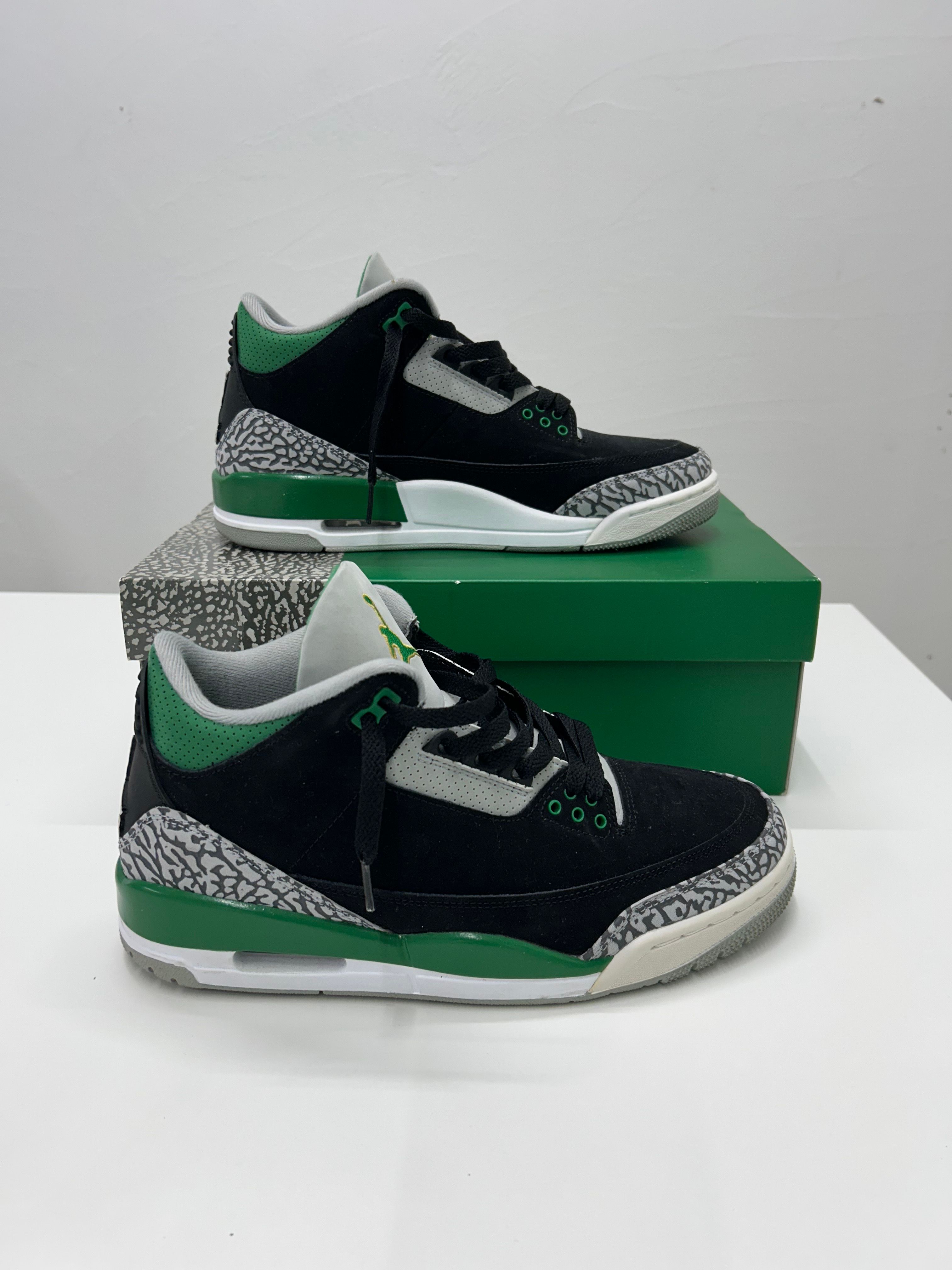 Nike Air Jordan 3 "Pine Green"