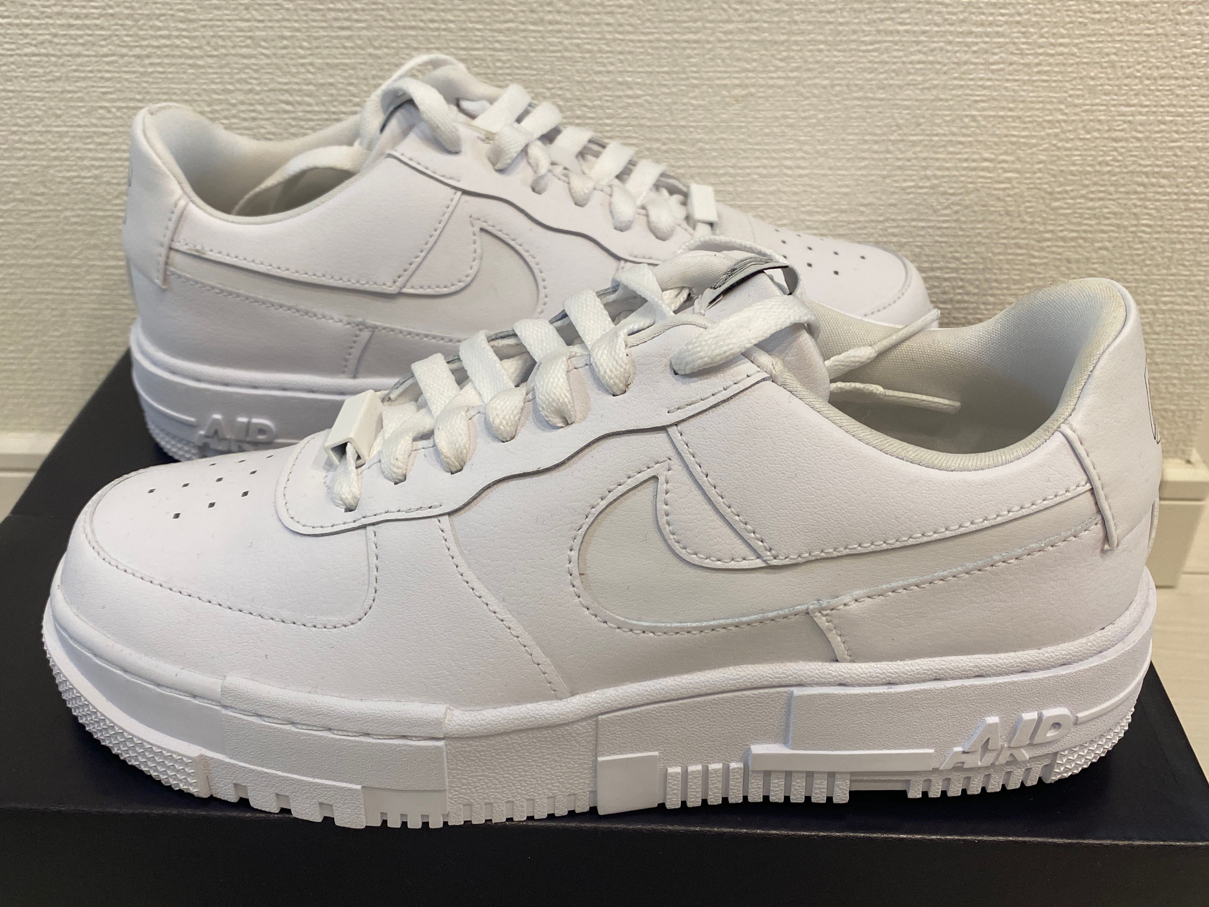 Nike Women's Air Force 1 Low Pixel "White"