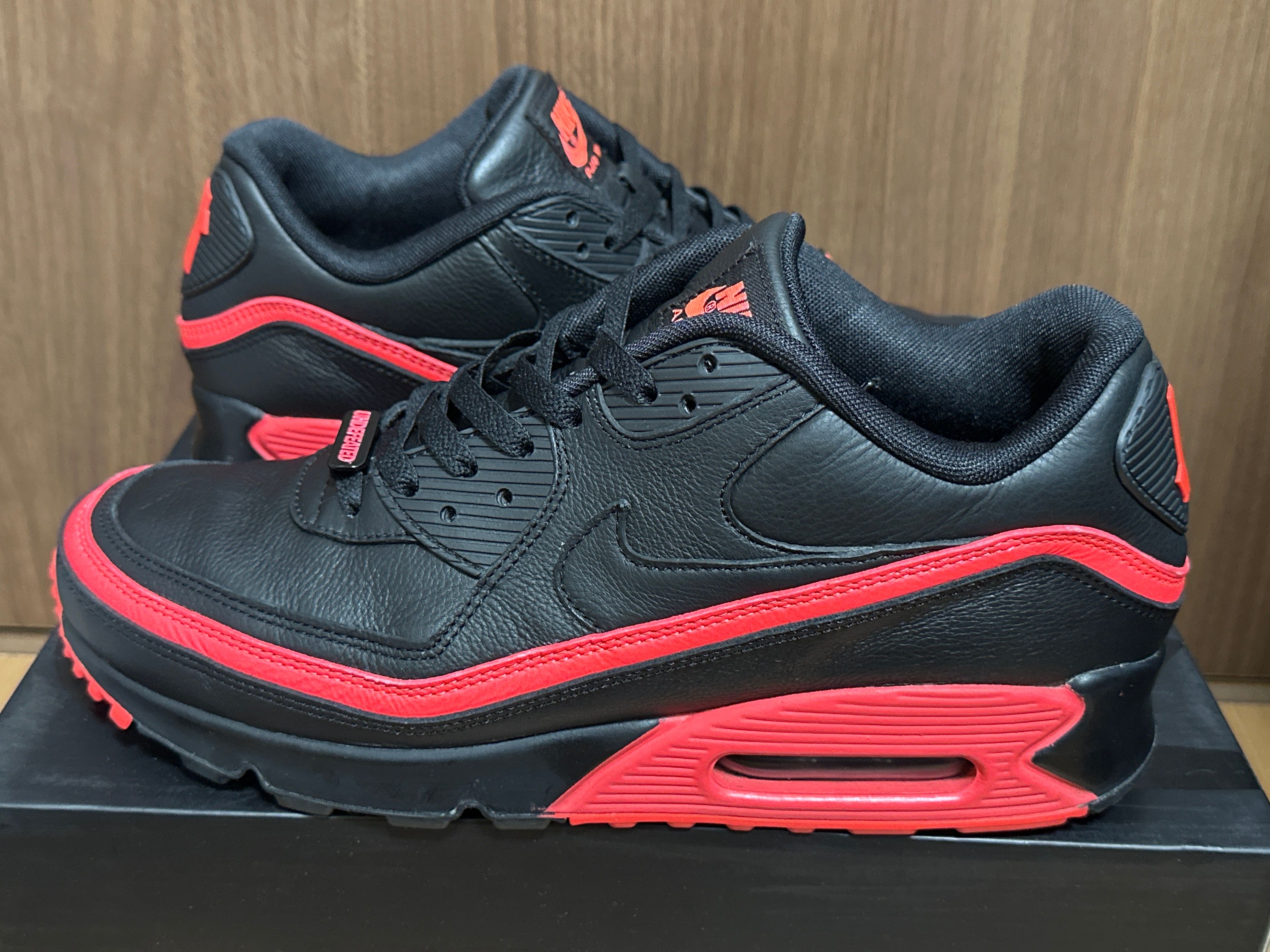 UNDEFEATED × Nike Air Max 90 "Black/Red"