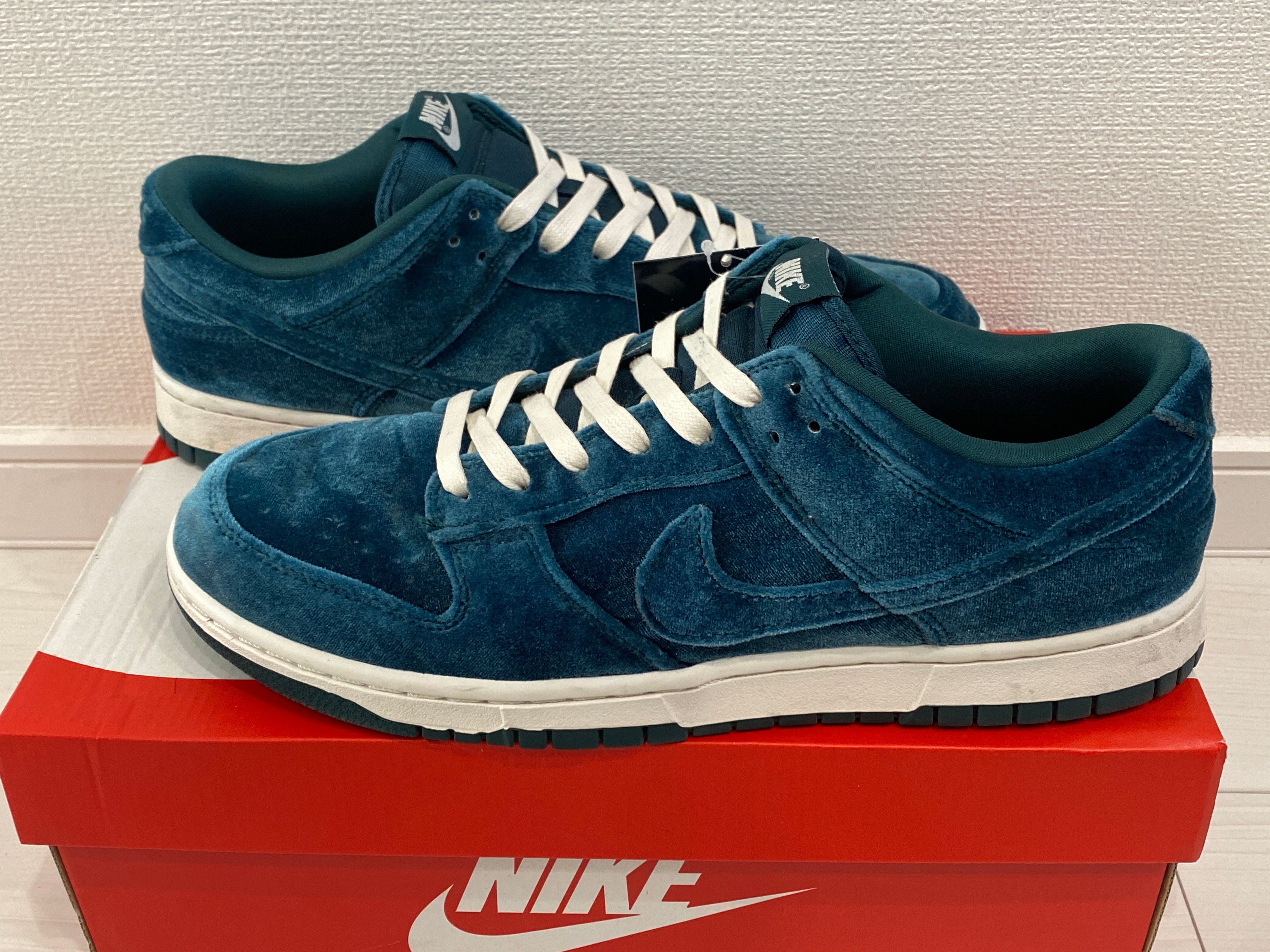 Nike Women's Dunk Low "Atomic Teal"