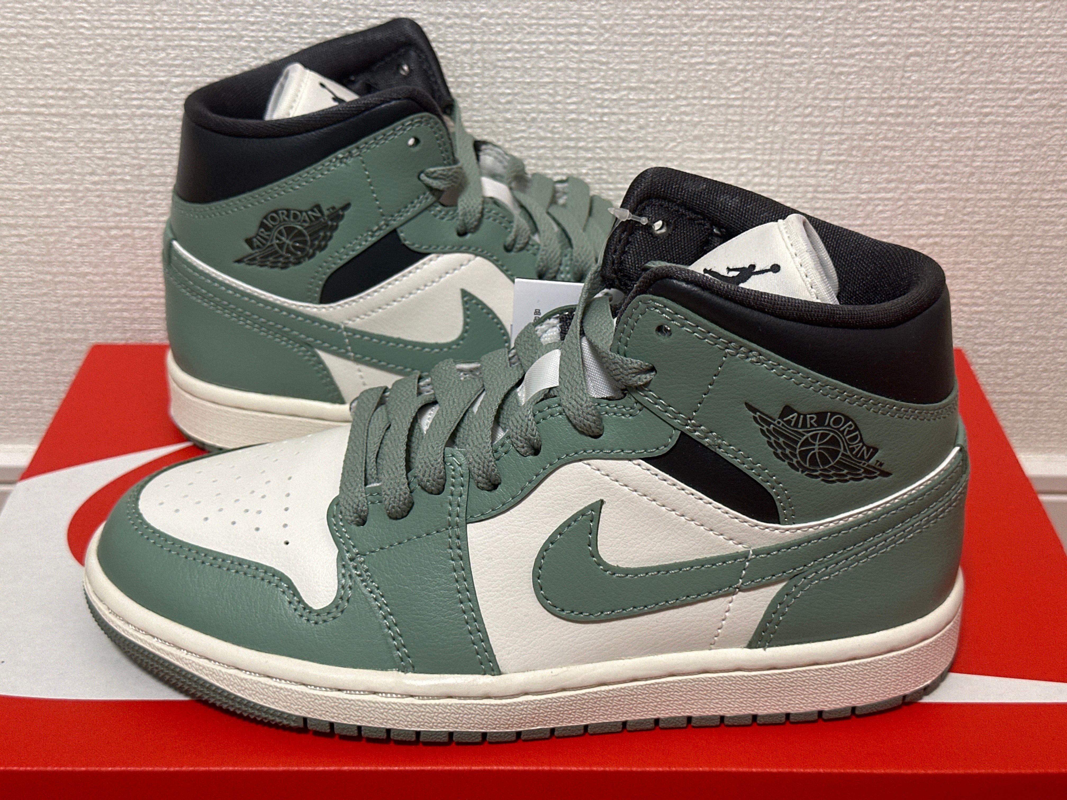 Nike Women's Air Jordan 1 Mid "Jade Smoke"